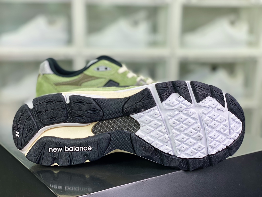 JJJJound x 【NBNew Balance】 Made in USA M990V3 three-generation series low-top running shoes ”Dead Grass Olive Green Black” M990JD3