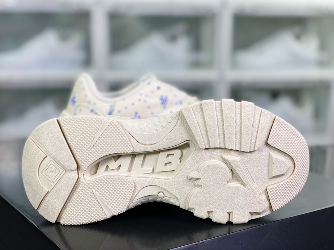 LA Dodgers x 【MLB】 Big Ball Chunky A Running Thick-soled Daddy Thick-soled Jogging Shoes ”Off-white and blue LA full-face print” 3ASHMS13N-GP002C