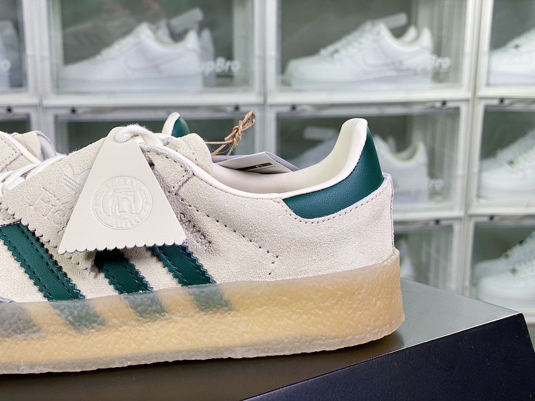 Adidas Originals 8th Street Samba ”Chalk White” Samba Street Series Low-top Sneakers ”Gray and Dark Green Rubber Sole” ID7297