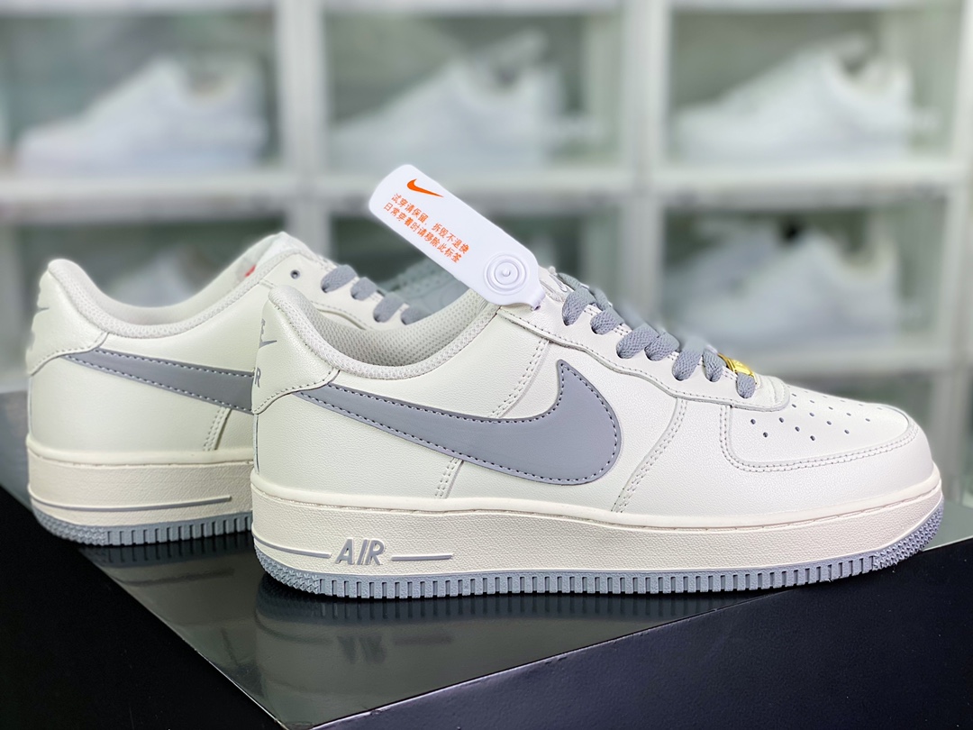 240  Air Force 1’07 Low”Beige/Wolf Grey/Jumbo Swoosh”空军一号板鞋“皮革米白狼灰放大钩子”SP0758-028