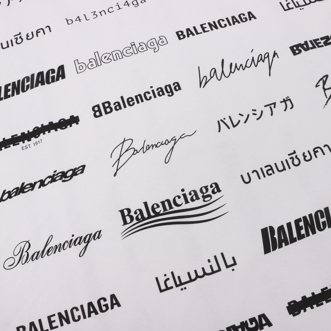 Balenciaga/巴黎世家 弹幕印花圆领短袖