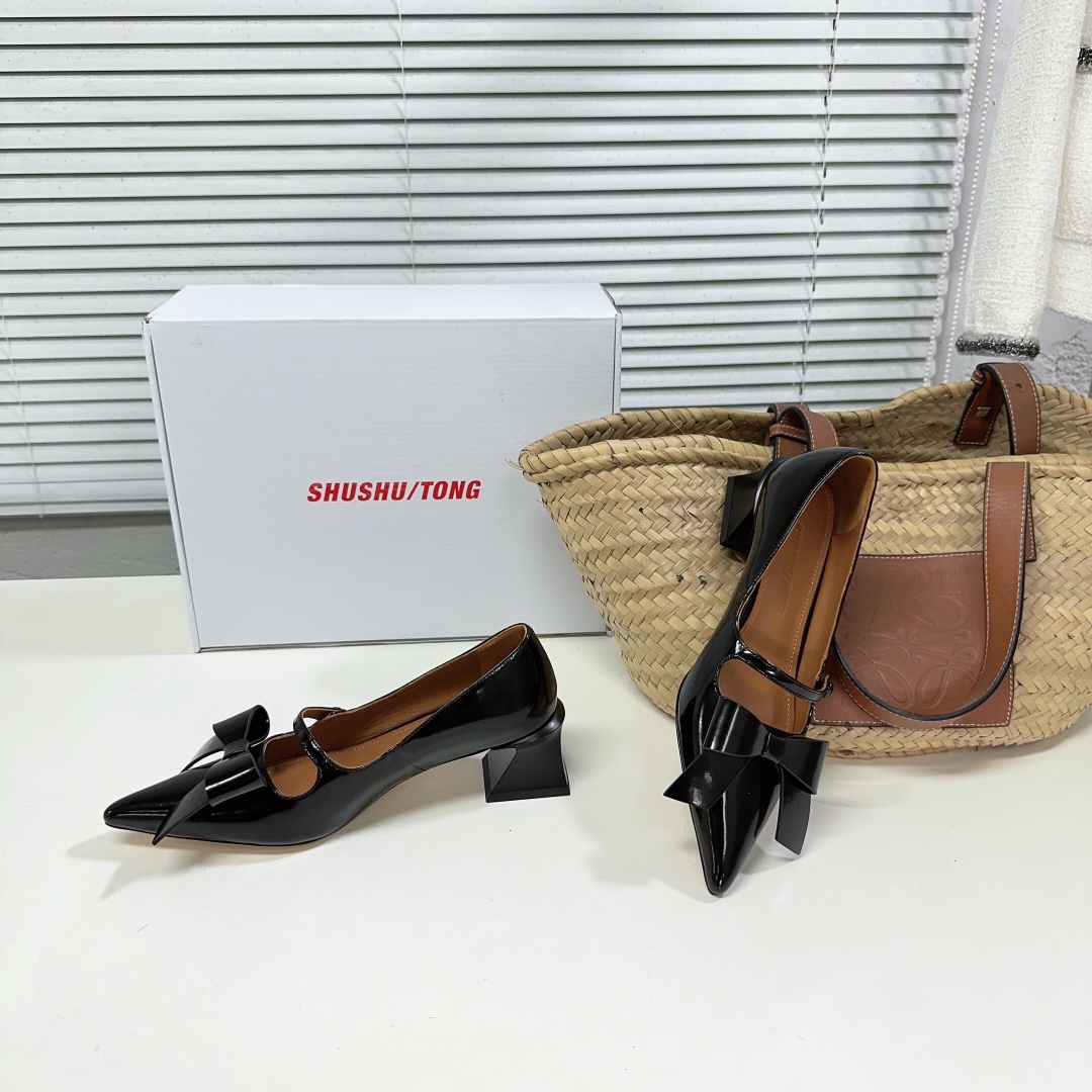 High Quality P800 Shushu/TONG23 Spring Summer Show Series Shoes: Detailed Retro Design