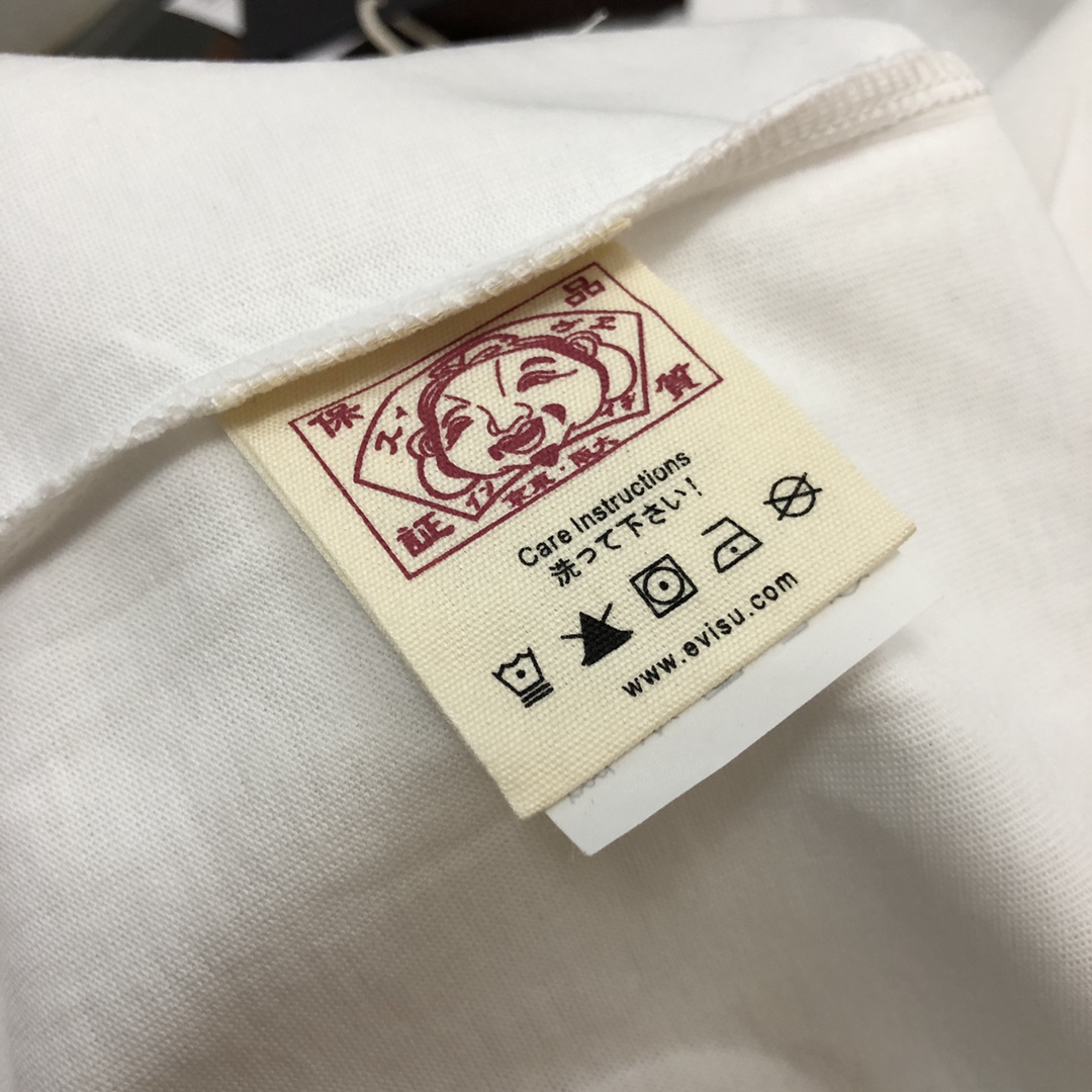 Evisu Men's White Woven Seagull Patch Short Sleeve T-Shirt 10 i1682350374 5017 8