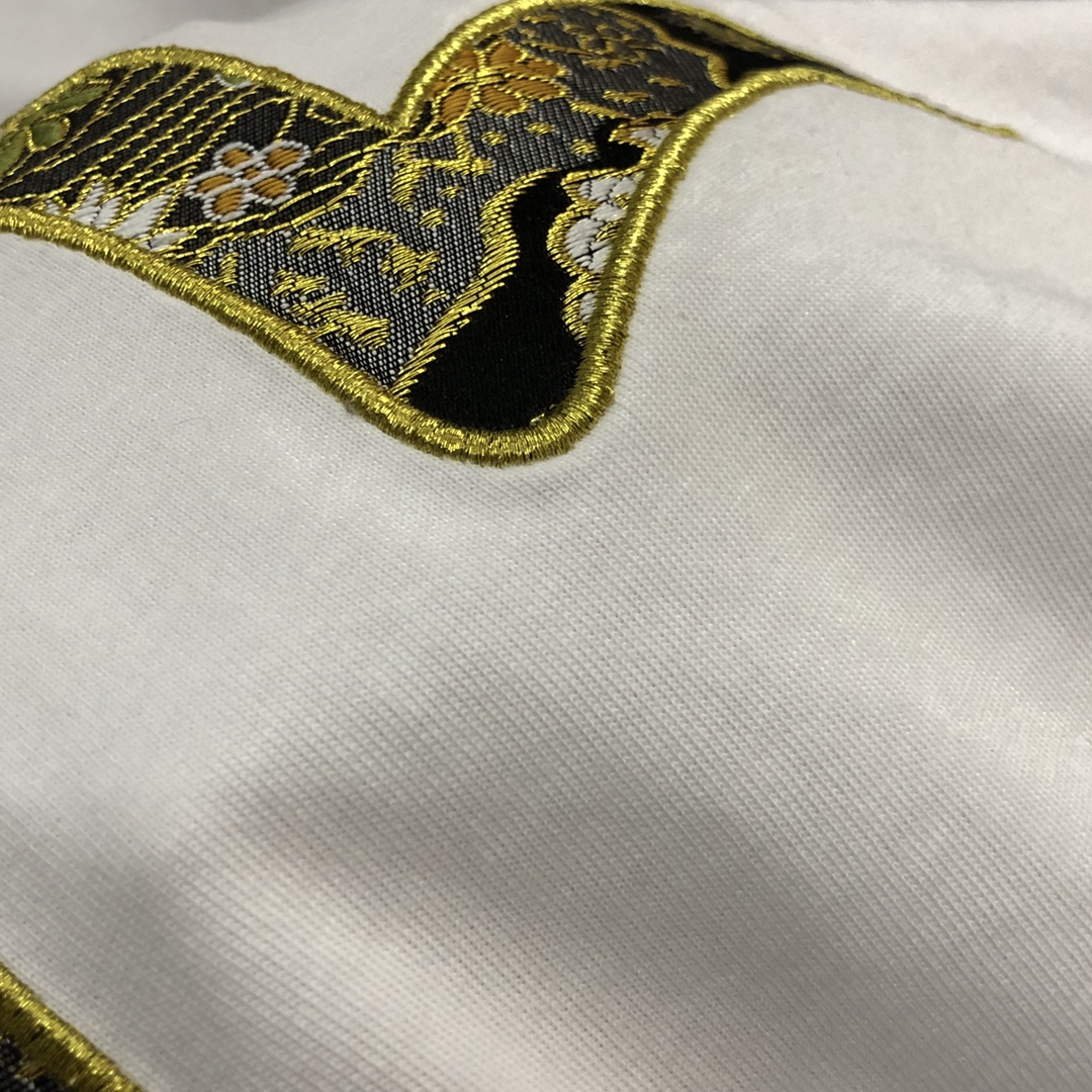 Evisu Men's White Woven Seagull Patch Short Sleeve T-Shirt 6 i1682350374 5096 4