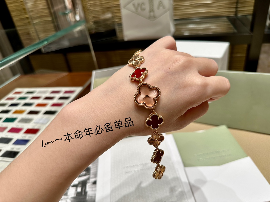 梵克雅宝款5⃣️玫金面，就问你美不美