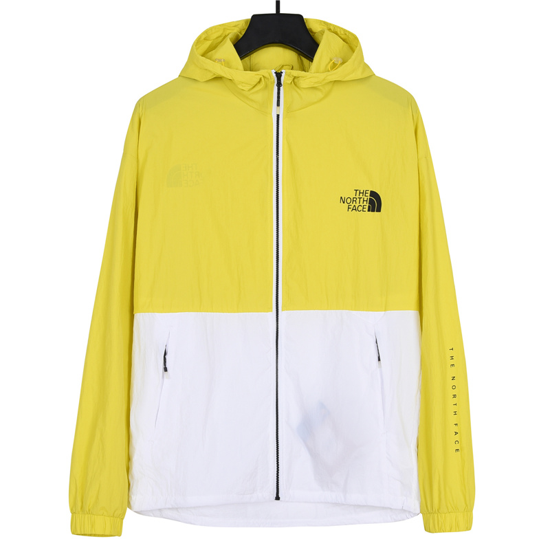 本地自取：💰180 放店120 The north face 21ss 经典北面 防紫外线 防晒服 适用季节:春夏秋采用防风防泼水面料，一是具有很好防风性能，二是有防泼水处理，将水分阻止表面三是能有效阻尘 阻油服饰表面干净颜色【白色】 Size：s-xxl