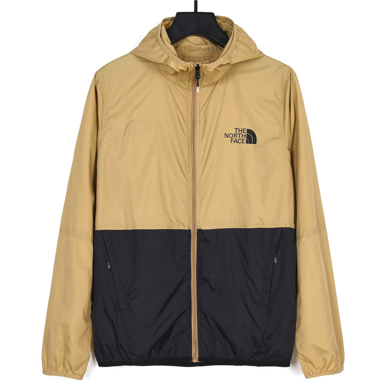 本地自取：💰180 放店120
 The north face 21ss 经典北面 防紫外线 防晒服 适用季节:春夏秋采用防风防泼水面料，一是具有很好防风性能，二是有防泼水处理，将水分阻止表面三是能有效阻尘 阻油服饰表面干净颜色【白色】 Size：s-xxl
