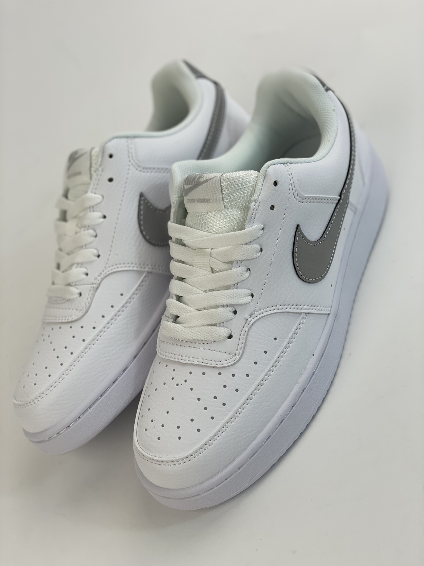160 NIKE Court Vision Low 休闲运动板鞋 CD5434-111