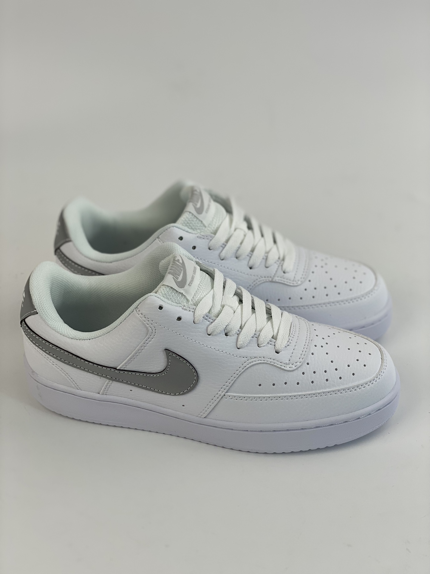 160 NIKE Court Vision Low 休闲运动板鞋 CD5434-111