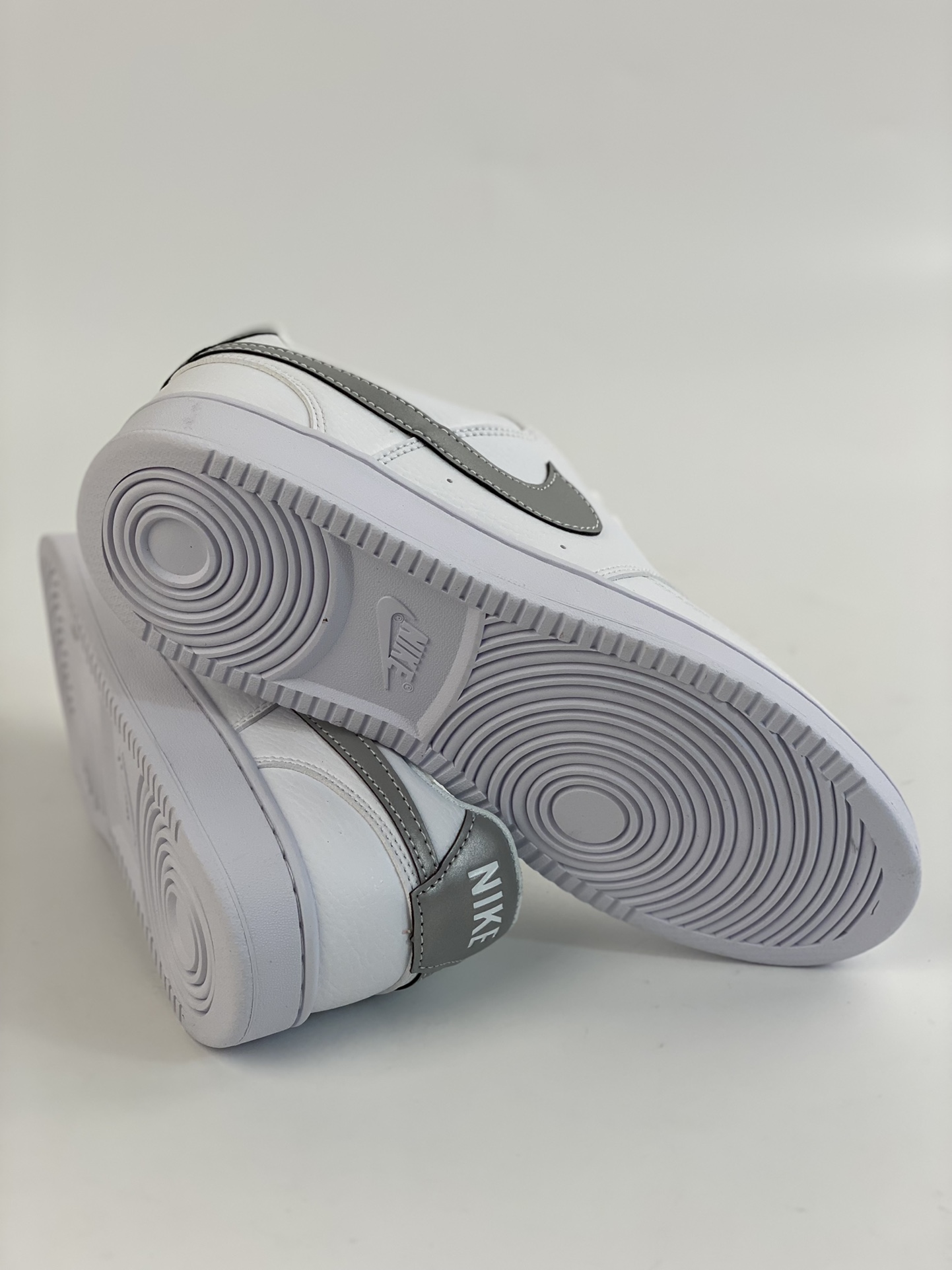 160 NIKE Court Vision Low 休闲运动板鞋 CD5434-111
