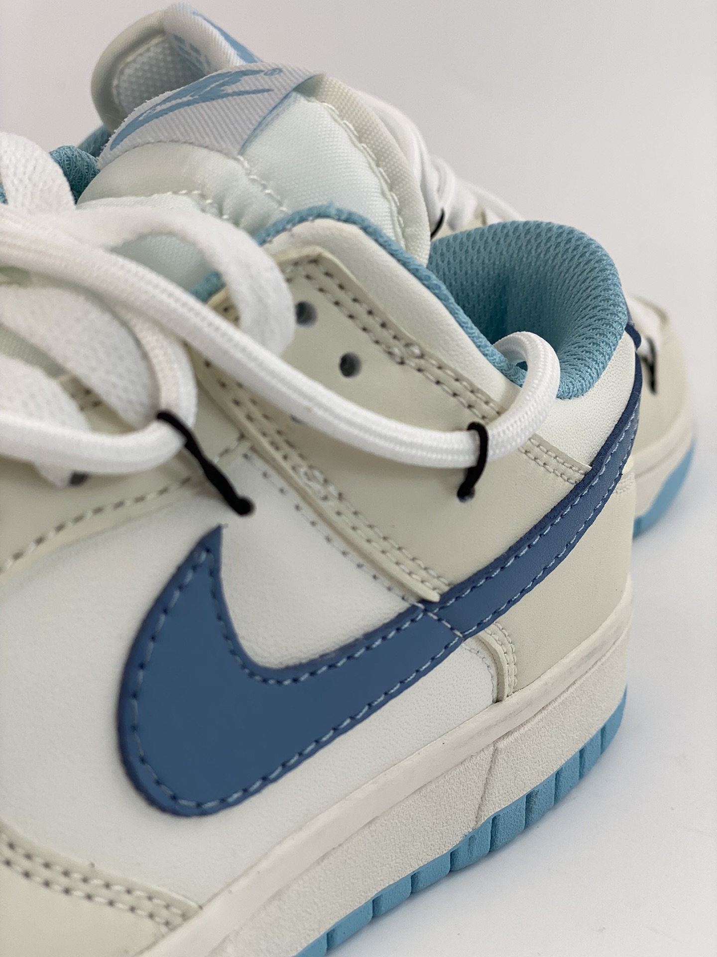 200 NIKE SB Dunk Low 海盐牛奶冰 DD1503-123