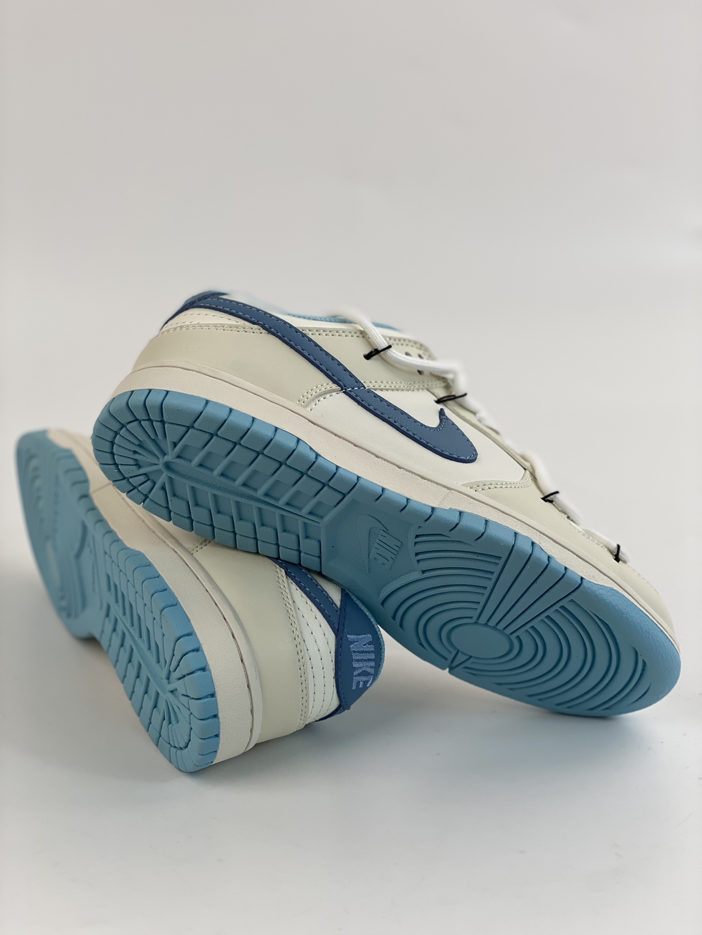 200 NIKE SB Dunk Low 海盐牛奶冰 DD1503-123