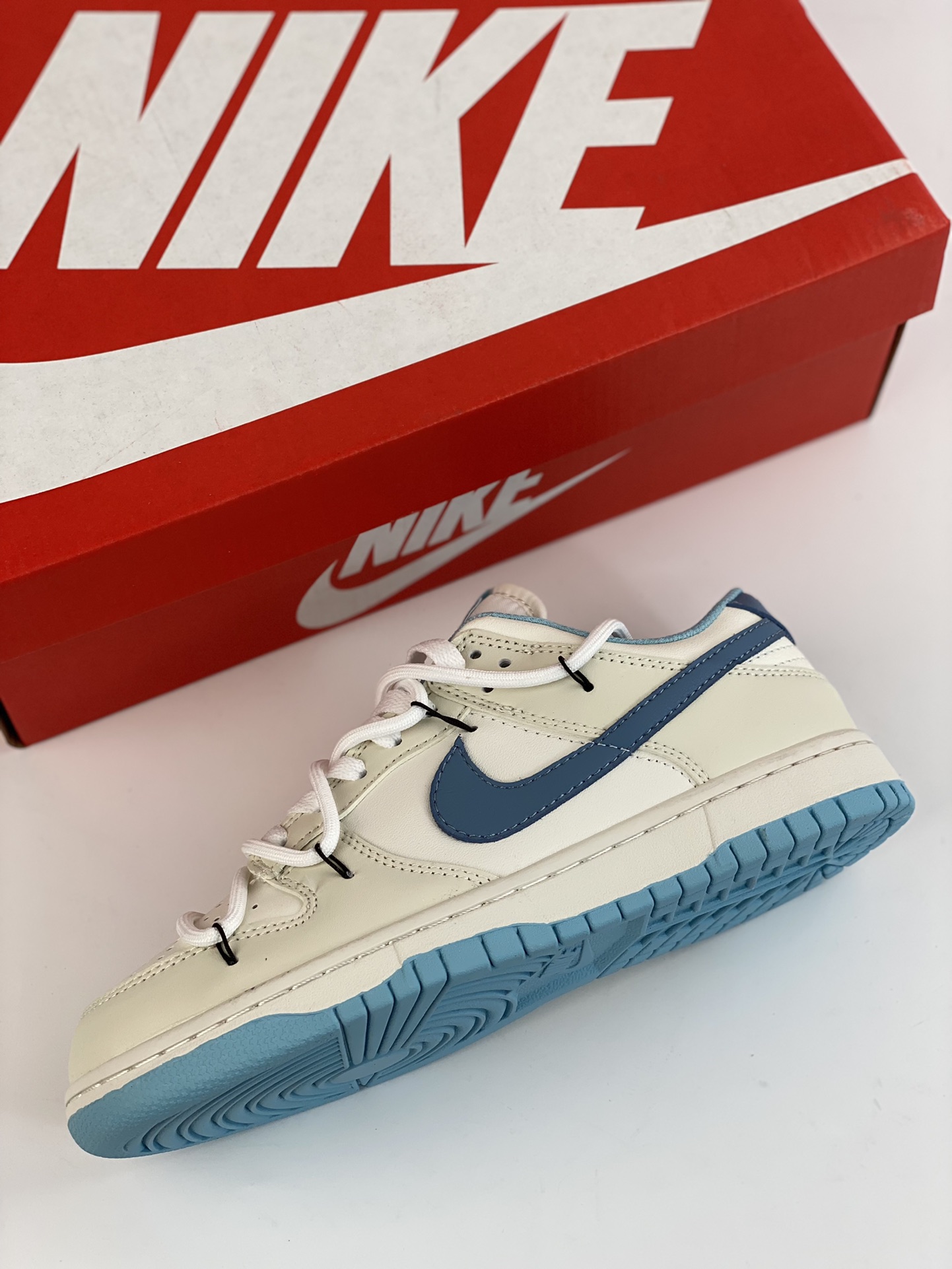 200 NIKE SB Dunk Low 海盐牛奶冰 DD1503-123