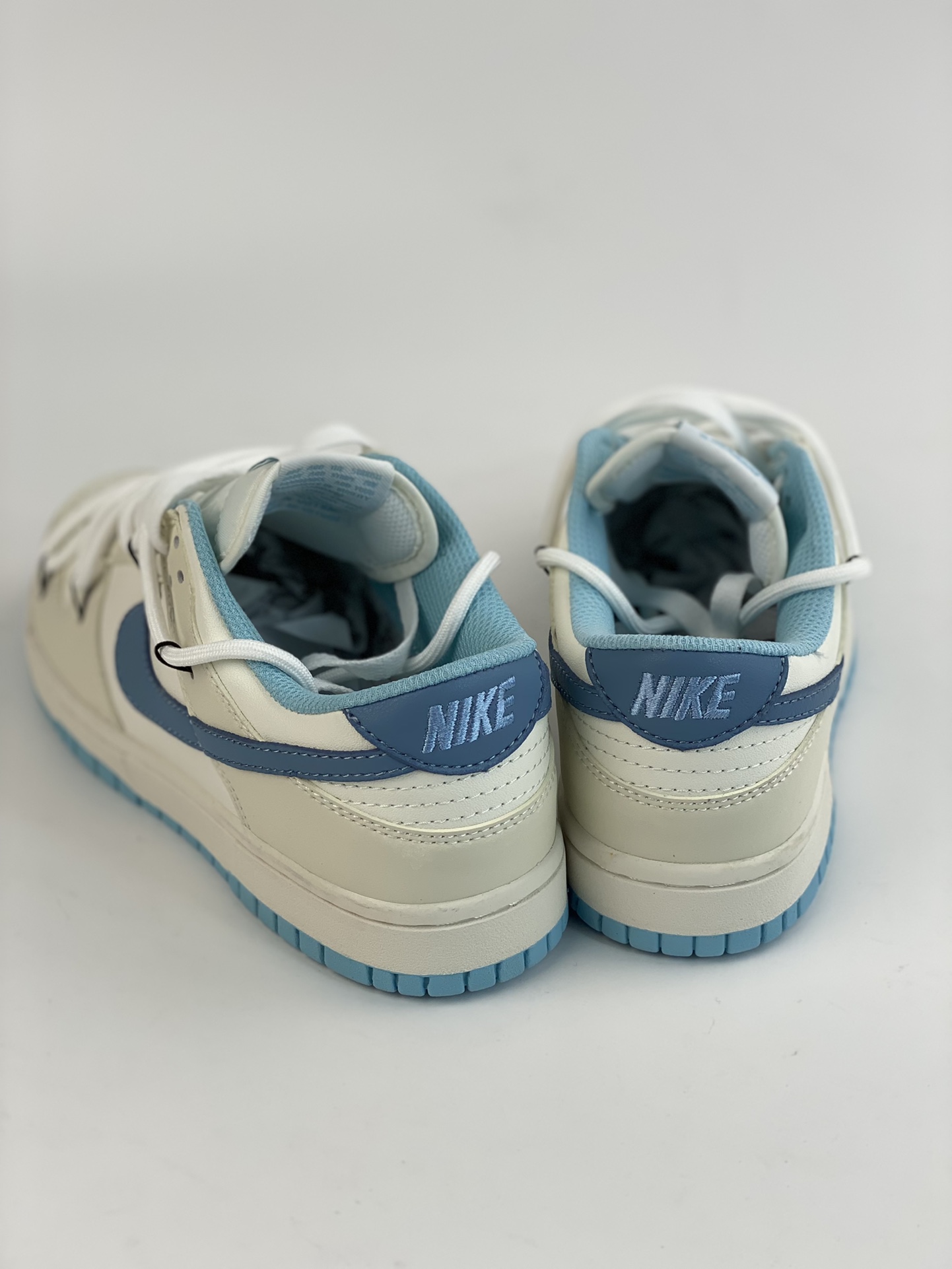 200 NIKE SB Dunk Low 海盐牛奶冰 DD1503-123