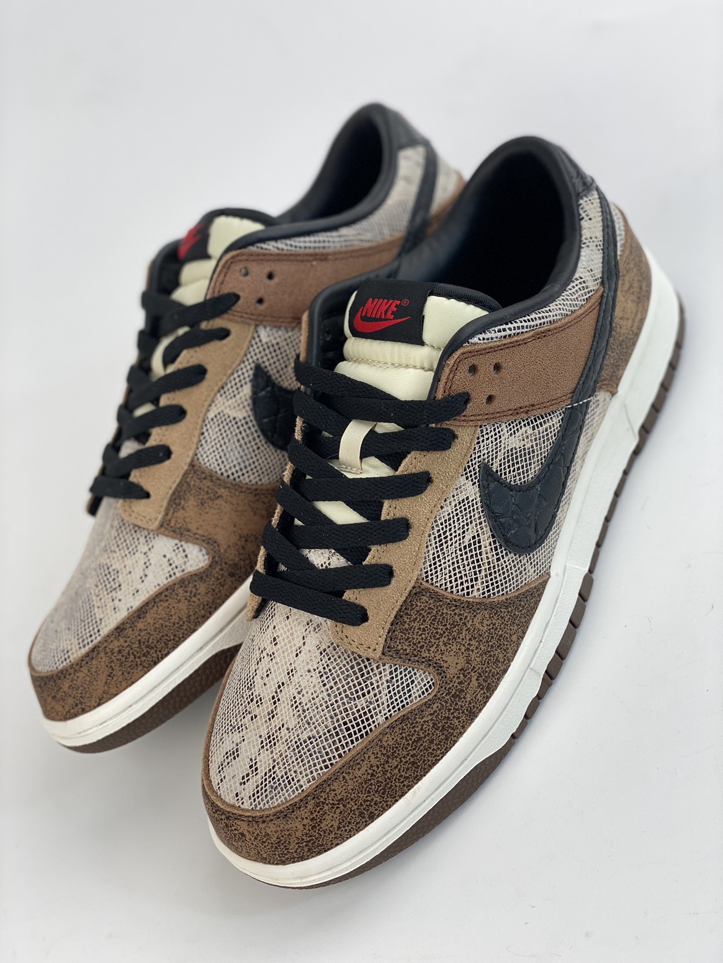 Nike SB Dunk Low CO.JP Trendy Brown and Black Snake Pattern FJ5434-120