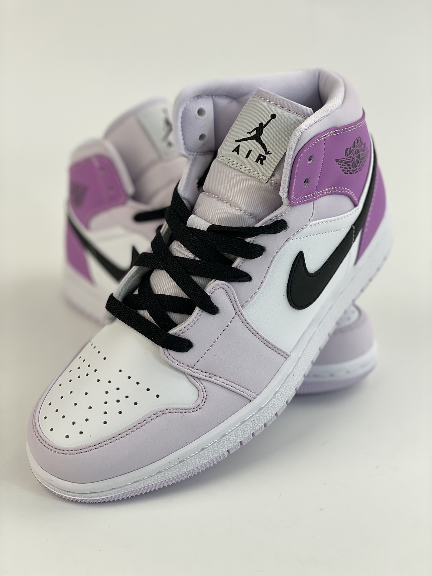 220 Air Jordan 1 Mid 白黑粉中帮系列 DQ8423-501