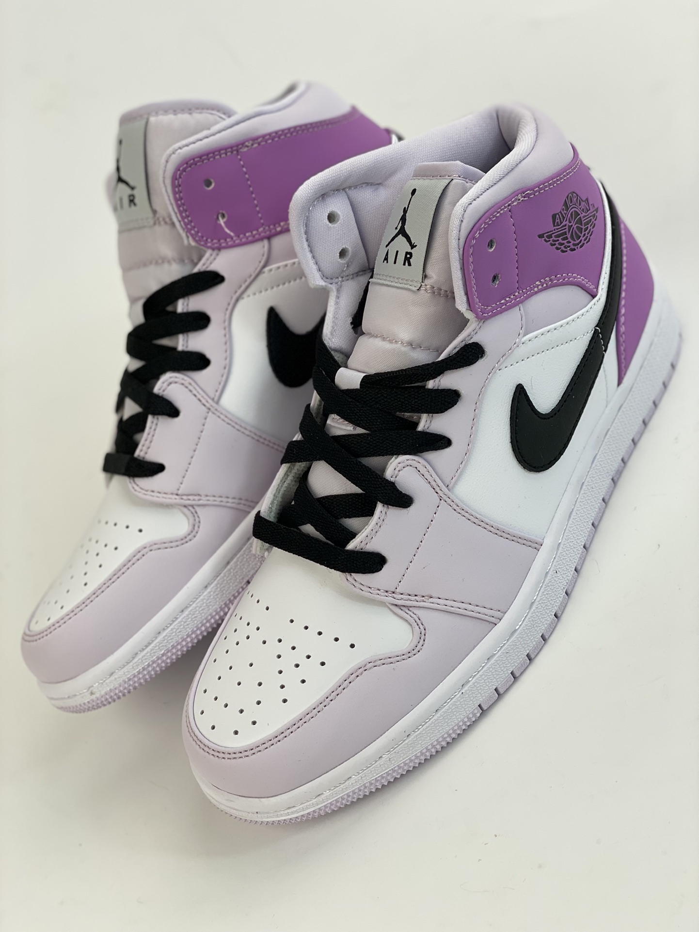 220 Air Jordan 1 Mid 白黑粉中帮系列 DQ8423-501
