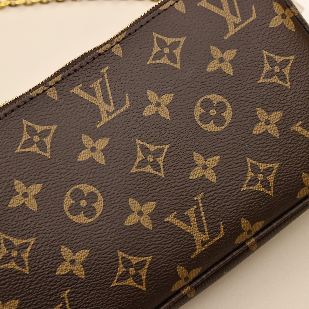 Lv Mila麻将包💰190 配有三款肩带（长+短+链条），手袋以柔软的Damier Azur 帆布制成，倍感清新柔美，淡雅的色彩与精致的皮链相得益彰，携带日用品的优雅之选。 规格：23.5*13.5*4cm