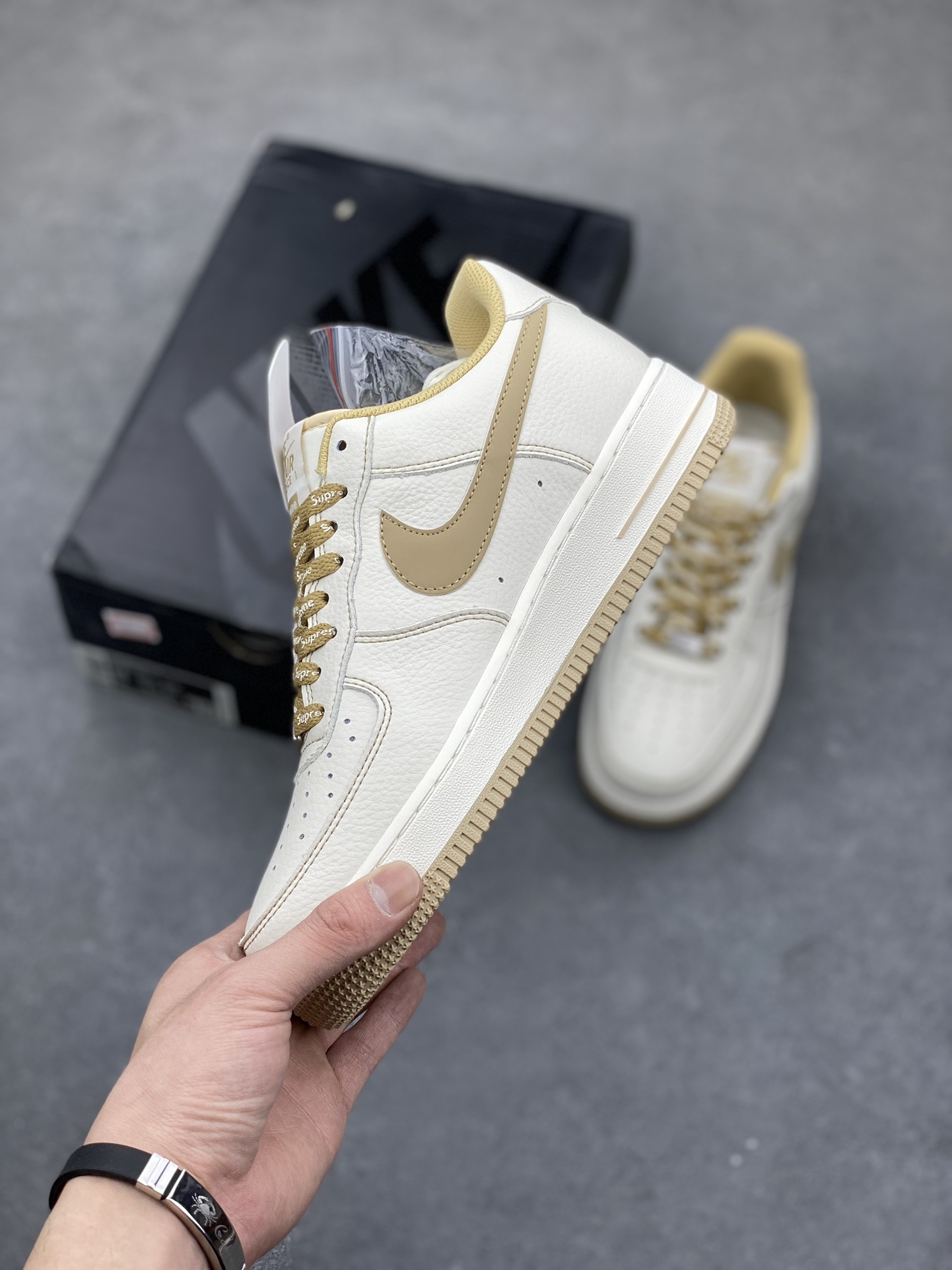 Nike Air Force 1 '07 Low Supreme 'Wheat' Casual Sneakers 4 i1682365544 3716 2