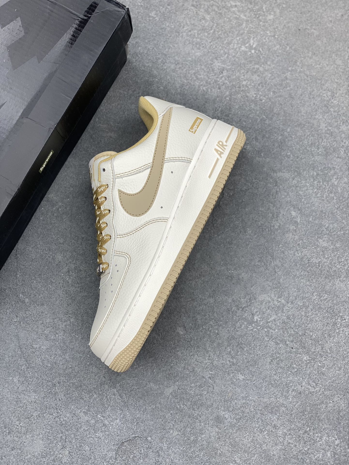 Nike Air Force 1 '07 Low Supreme 'Wheat' Casual Sneakers 8 i1682365544 6317 6