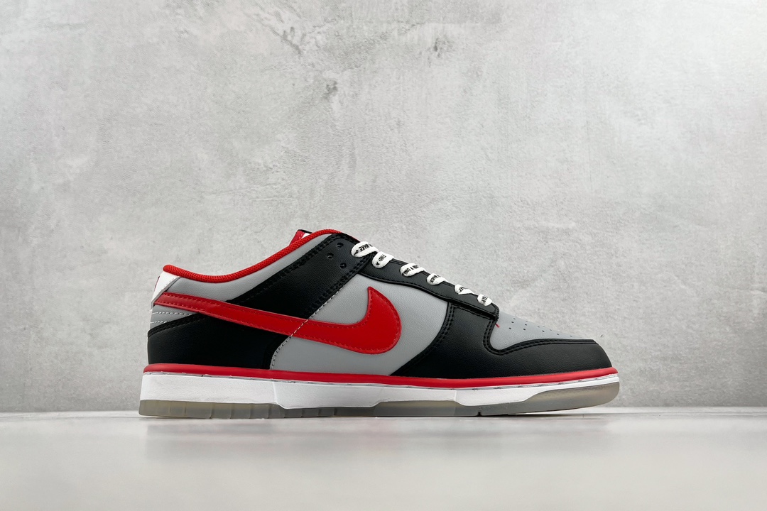 CAU x Nike Dunk Low ”Athletics” black, gray and red DR6189-001