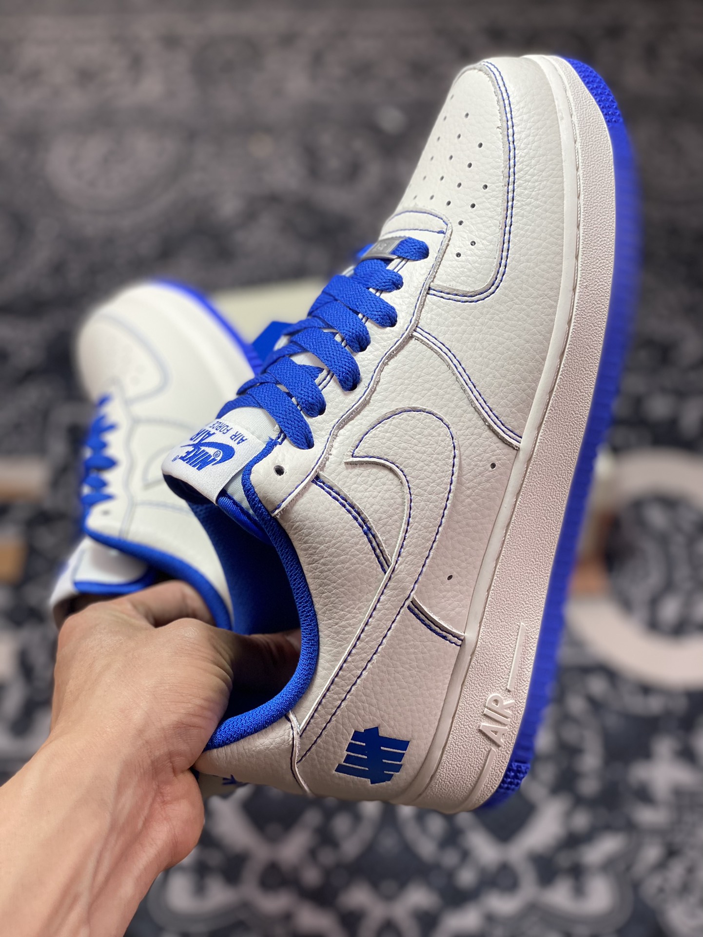 UNDEFEATED x Nike Air Force 1′07 Low ”Beige/Green 3M” Air Force One sneakers ”Off-white royal blue stitching five-bar print” UN1570-680