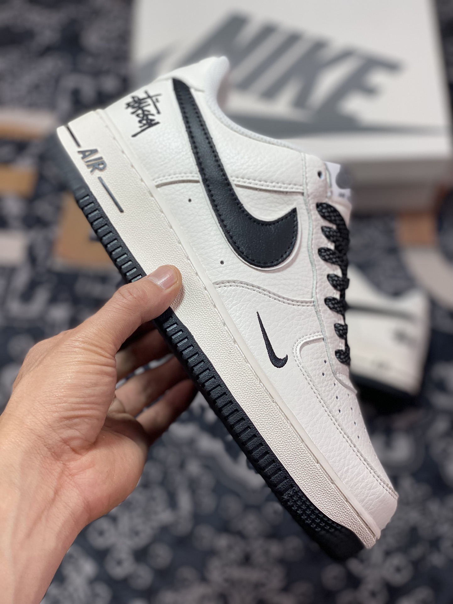 Stussy x Nike Air Force 1′07 