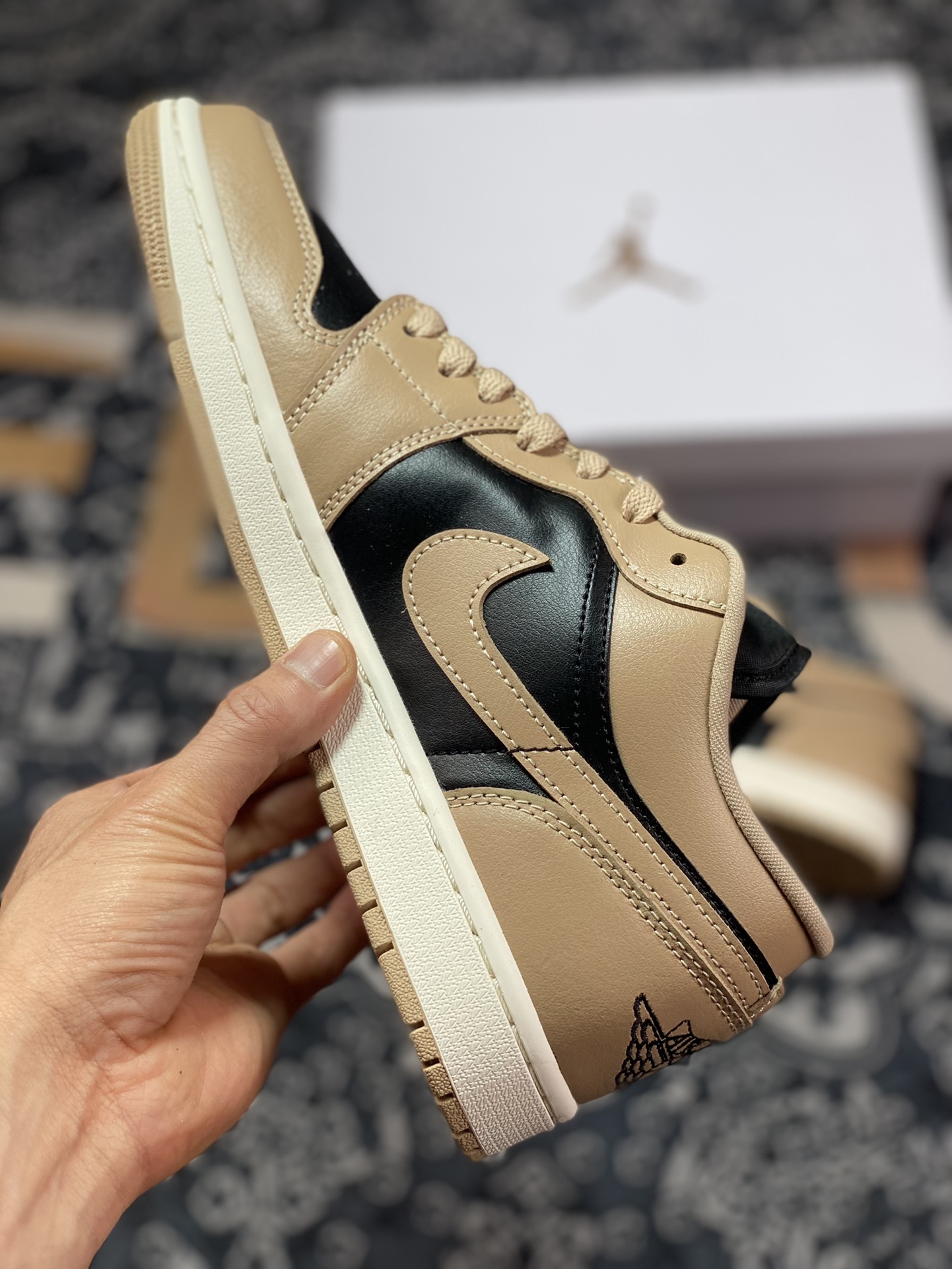 DT pure original Air Jordan 1 Low AJ1 Joe 1 low-top culture basketball shoes black and brown DC0774-201