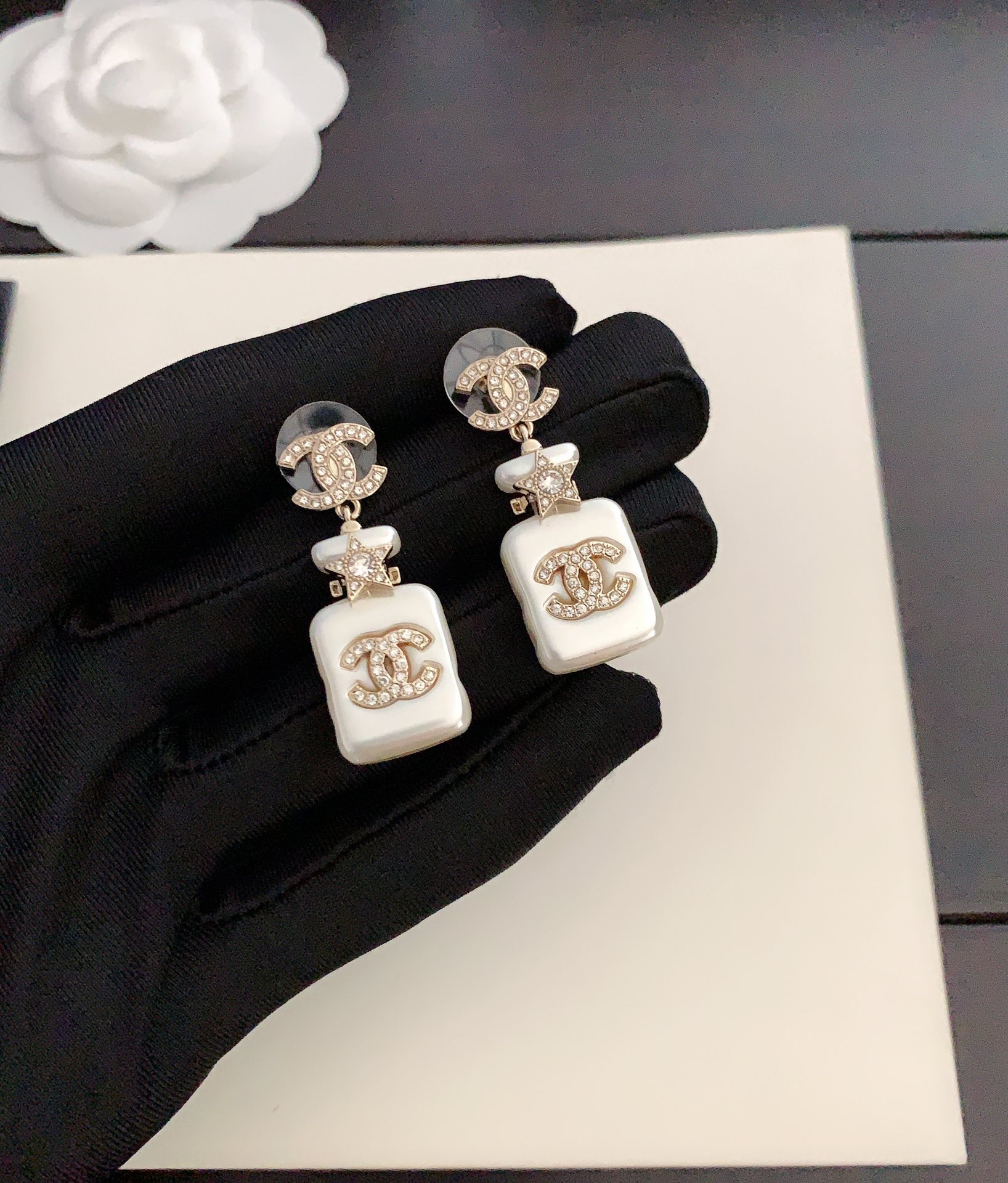 Chloé Haute Couture Artisanal Perfumery Haute Fragrance Scent Perfume