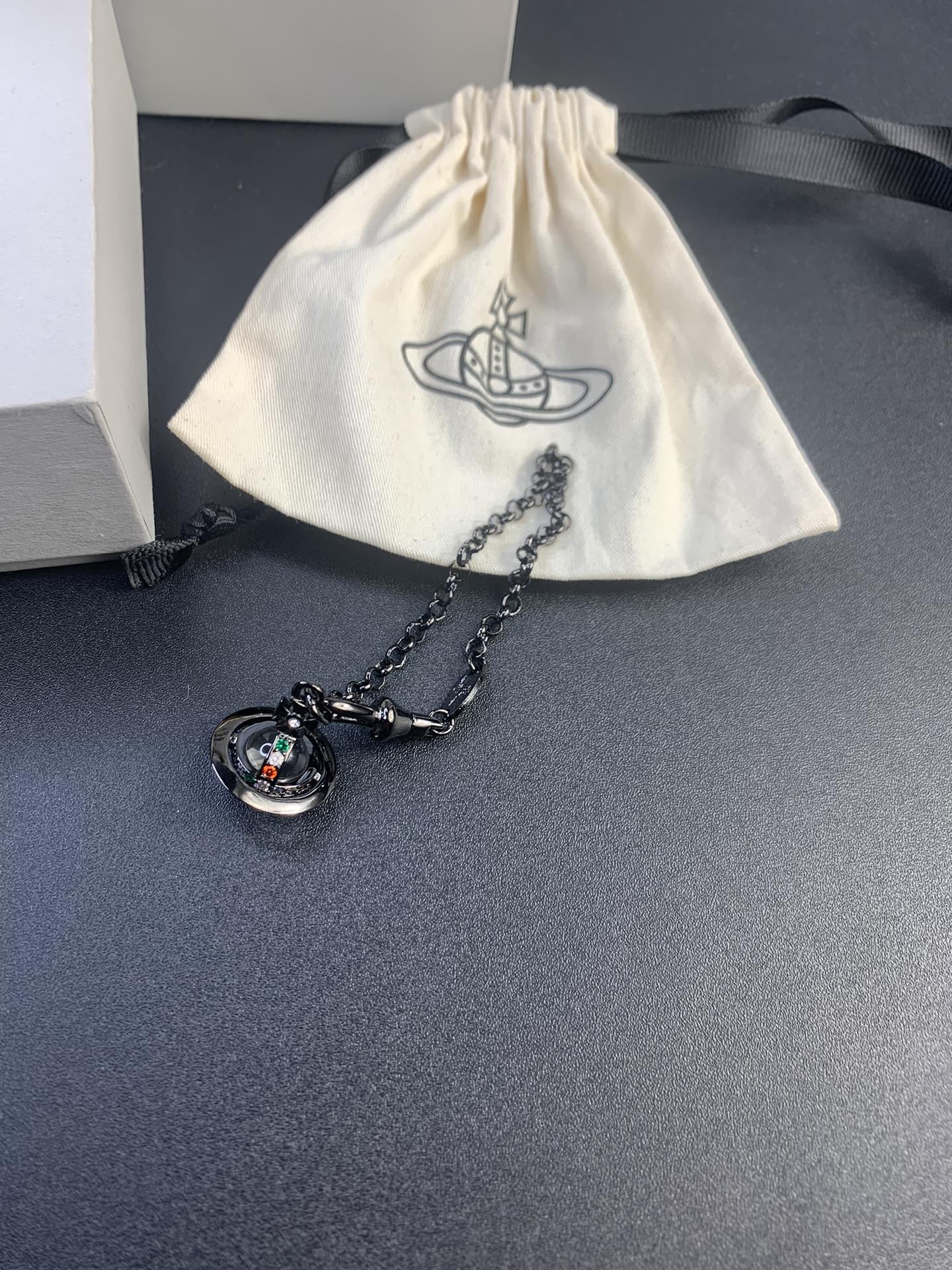 Vivienne Westwood 西太后黑金立体土