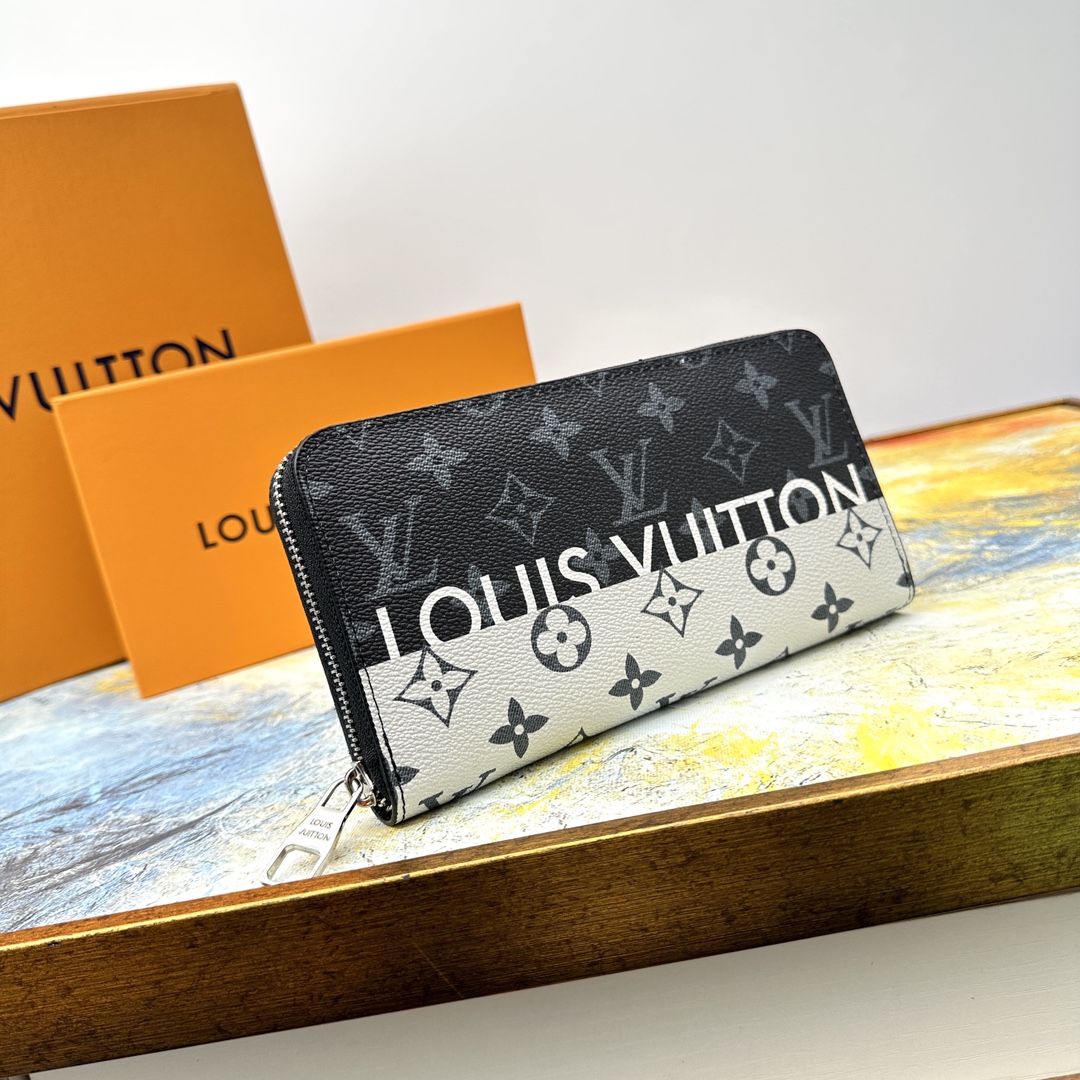 Genuine leather long zip wallet, exterior view