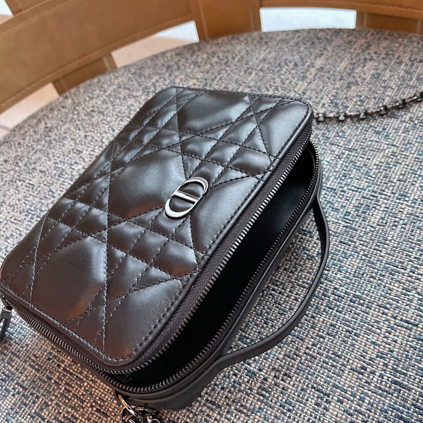 Dior Caro 7 Star
 Crossbody & Shoulder Bags Black Chains