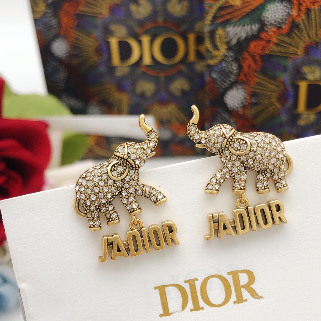 N.º DED0187 【dio*último modelo🆕🆕pendientes de elefante🐘 con pedrería】mismo material de latón ZP