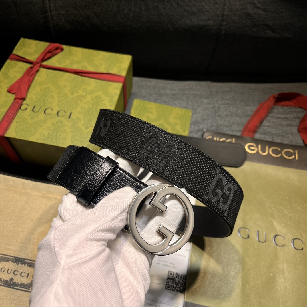 古奇宽4.0cm新款标志性GG帆布以黑色焕新呈现传承品牌本源这款腰带饰有双G细节钯金色调交织字母图案配件