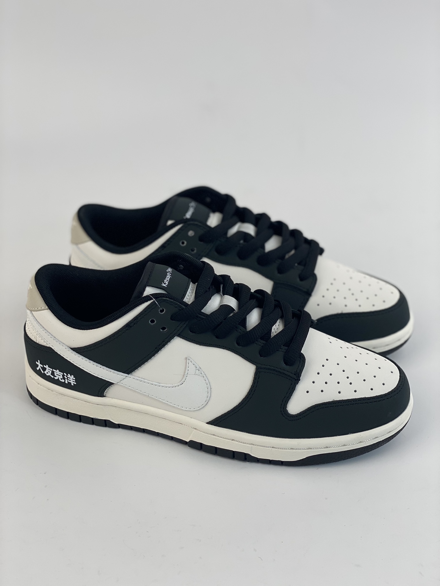 280 Otomo Katsuhiro x Nike SB Dunk Low ”Steamboy OST” 大友克洋 GU6396-001
