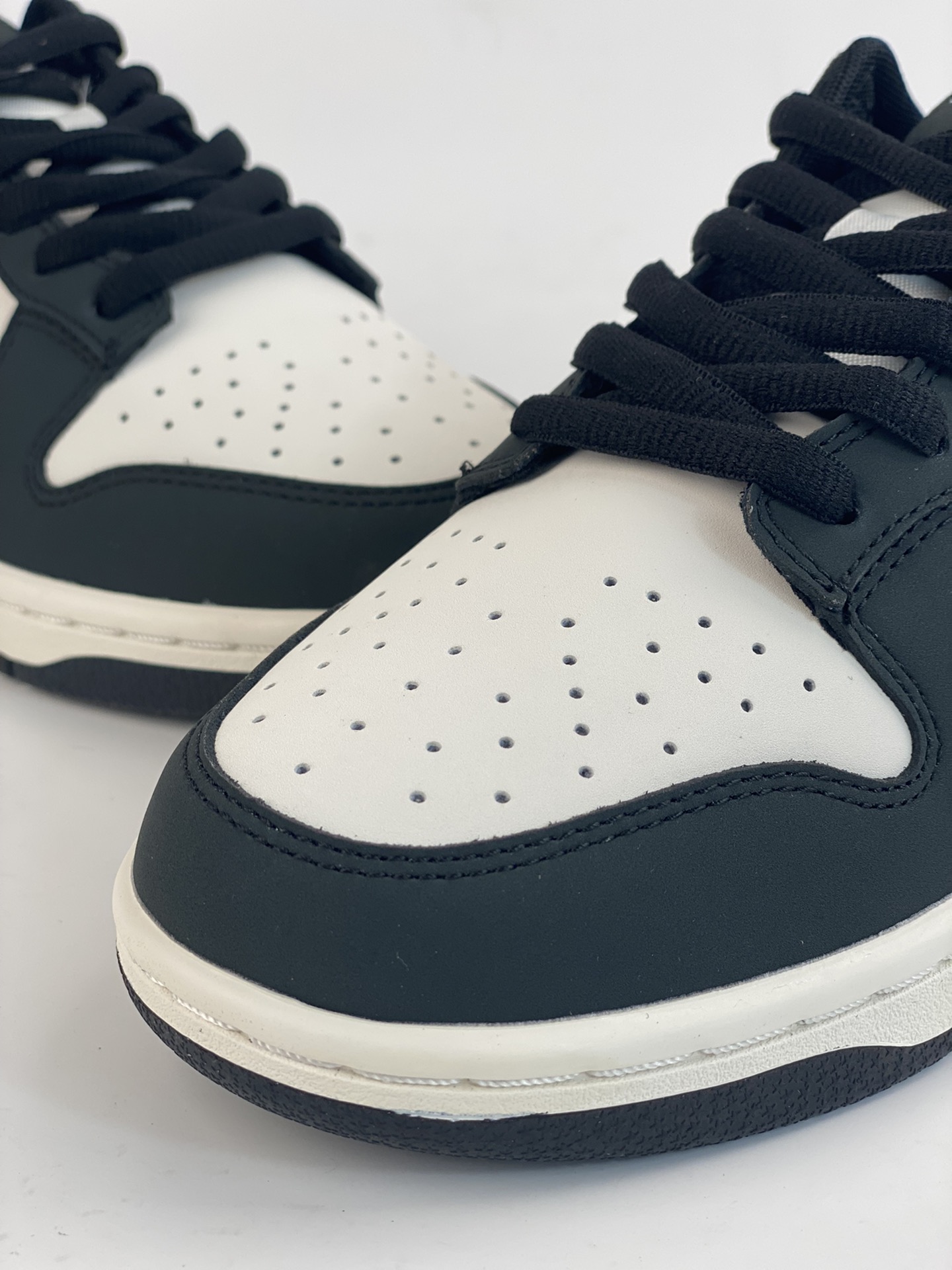280 Otomo Katsuhiro x Nike SB Dunk Low ”Steamboy OST” 大友克洋 GU6396-001