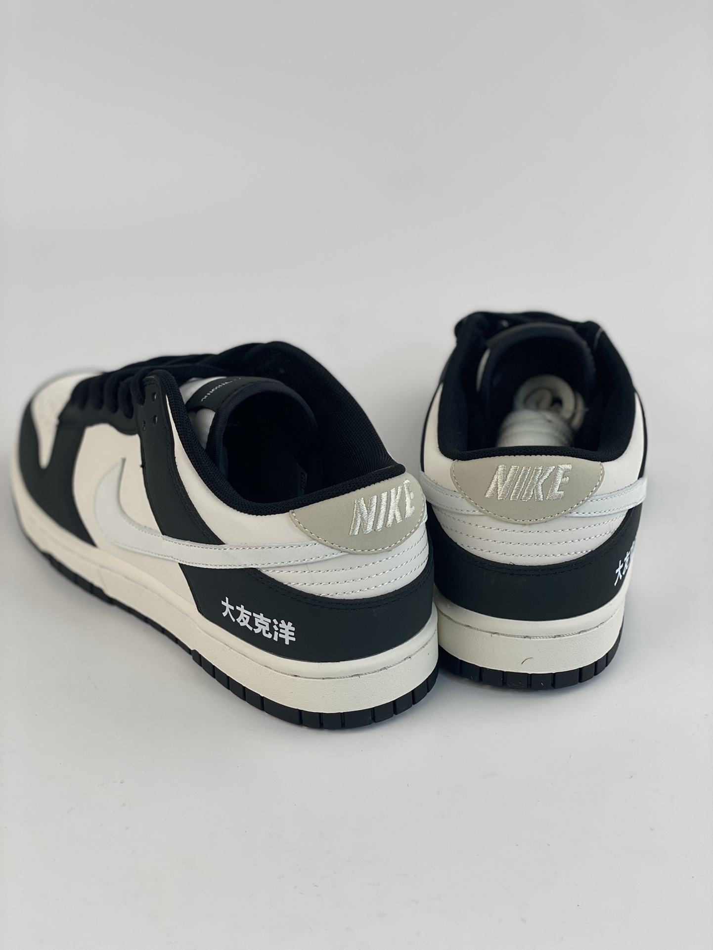 280 Otomo Katsuhiro x Nike SB Dunk Low ”Steamboy OST” 大友克洋 GU6396-001