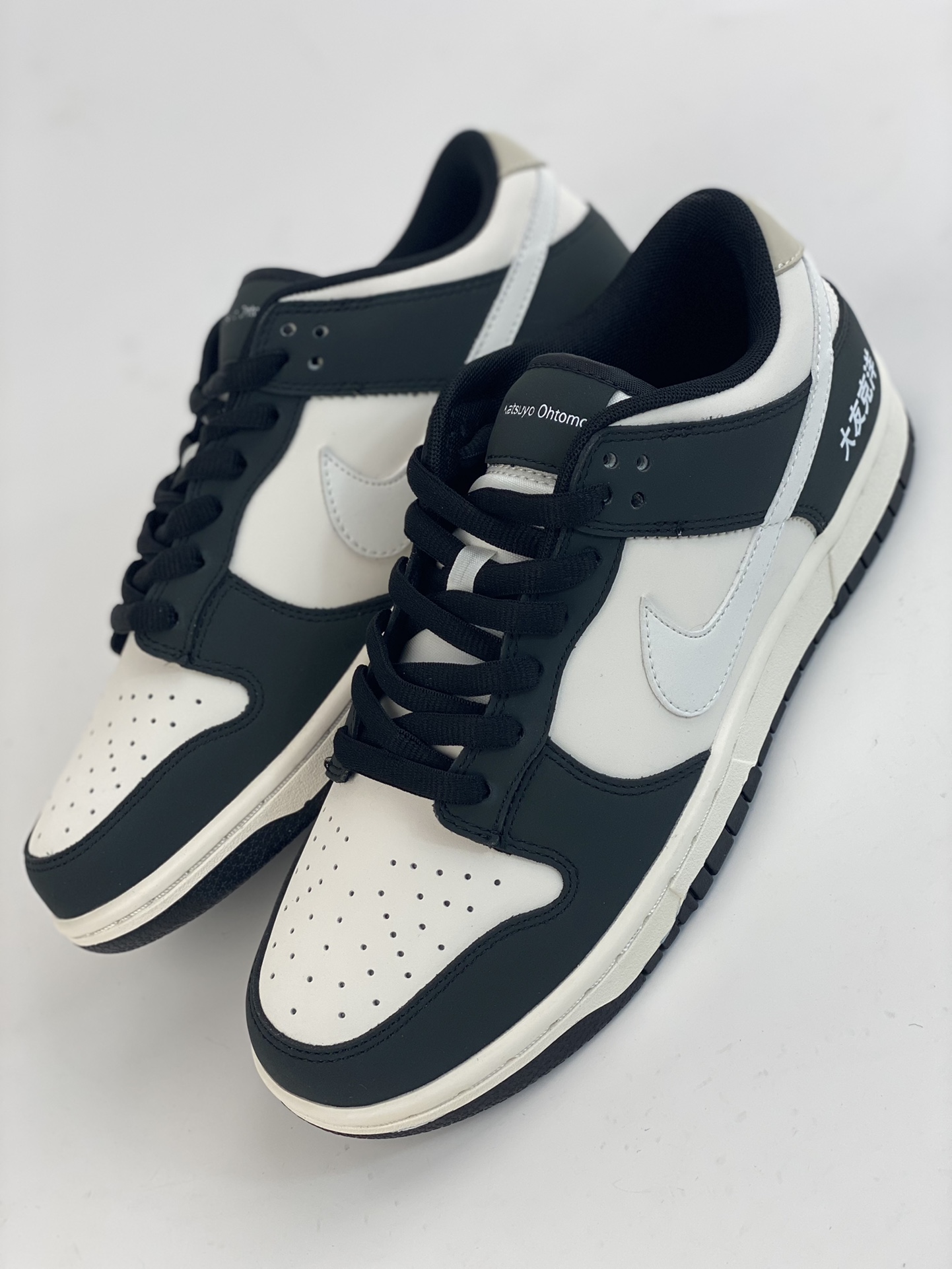 280 Otomo Katsuhiro x Nike SB Dunk Low ”Steamboy OST” 大友克洋 GU6396-001