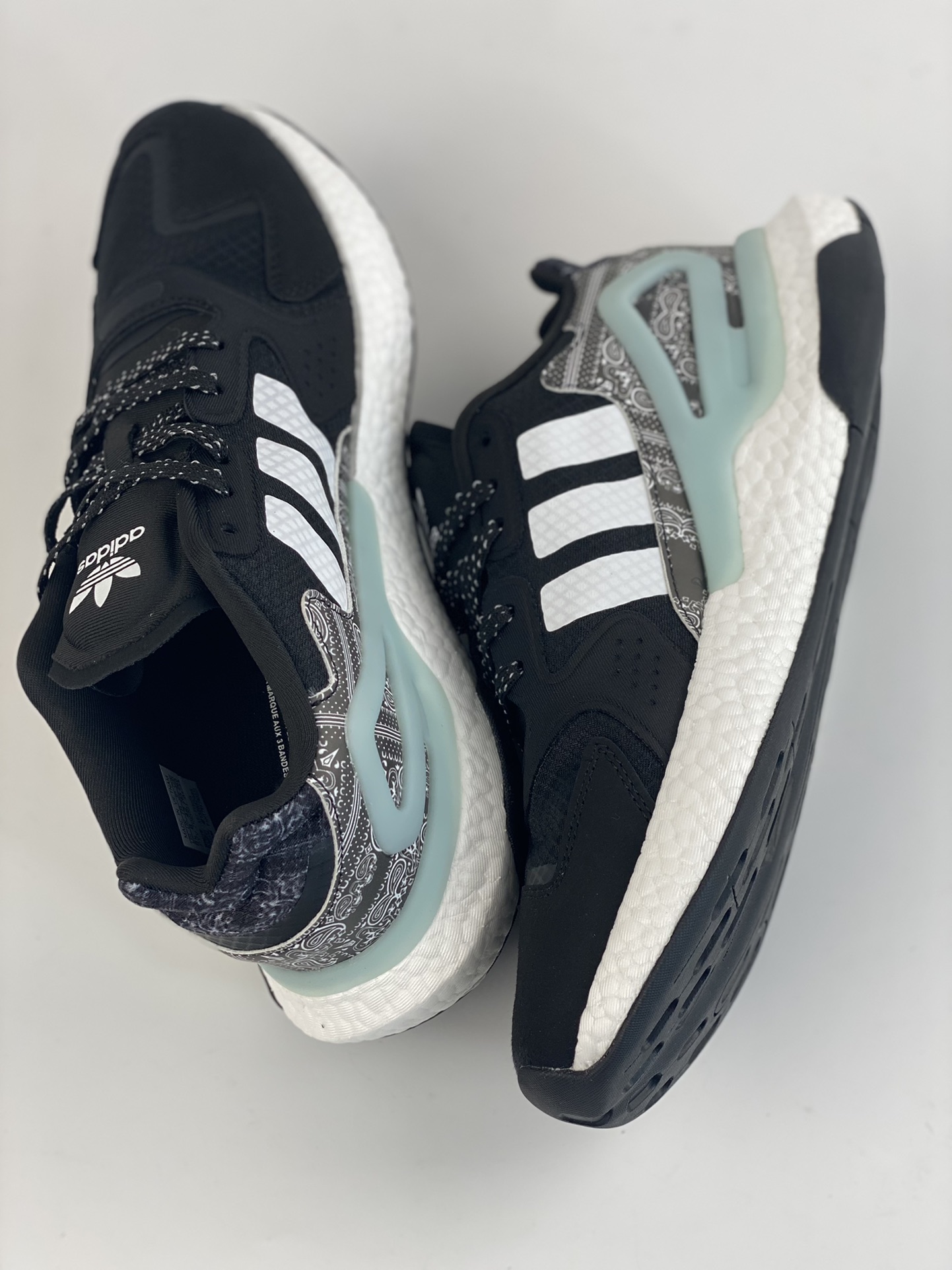 Adidas Day Jogger Night Walker 2nd Generation Get Edition is available on the official website at the same time FY3028