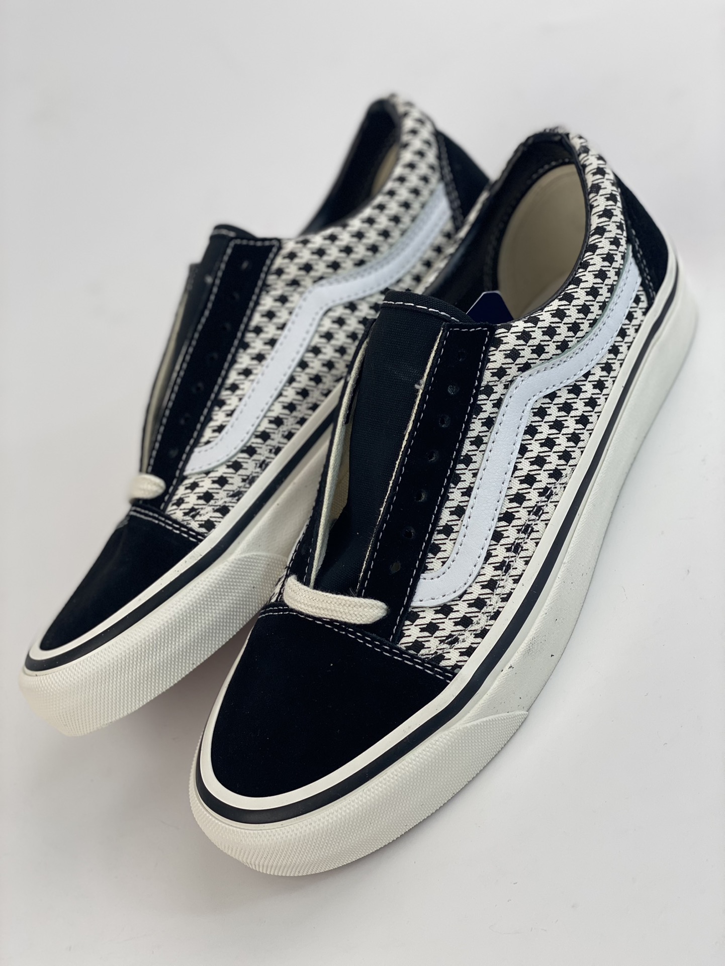 VANS OLD SKOOL Anaheim series houndstooth retro American street shoes VN0A4BW3YER