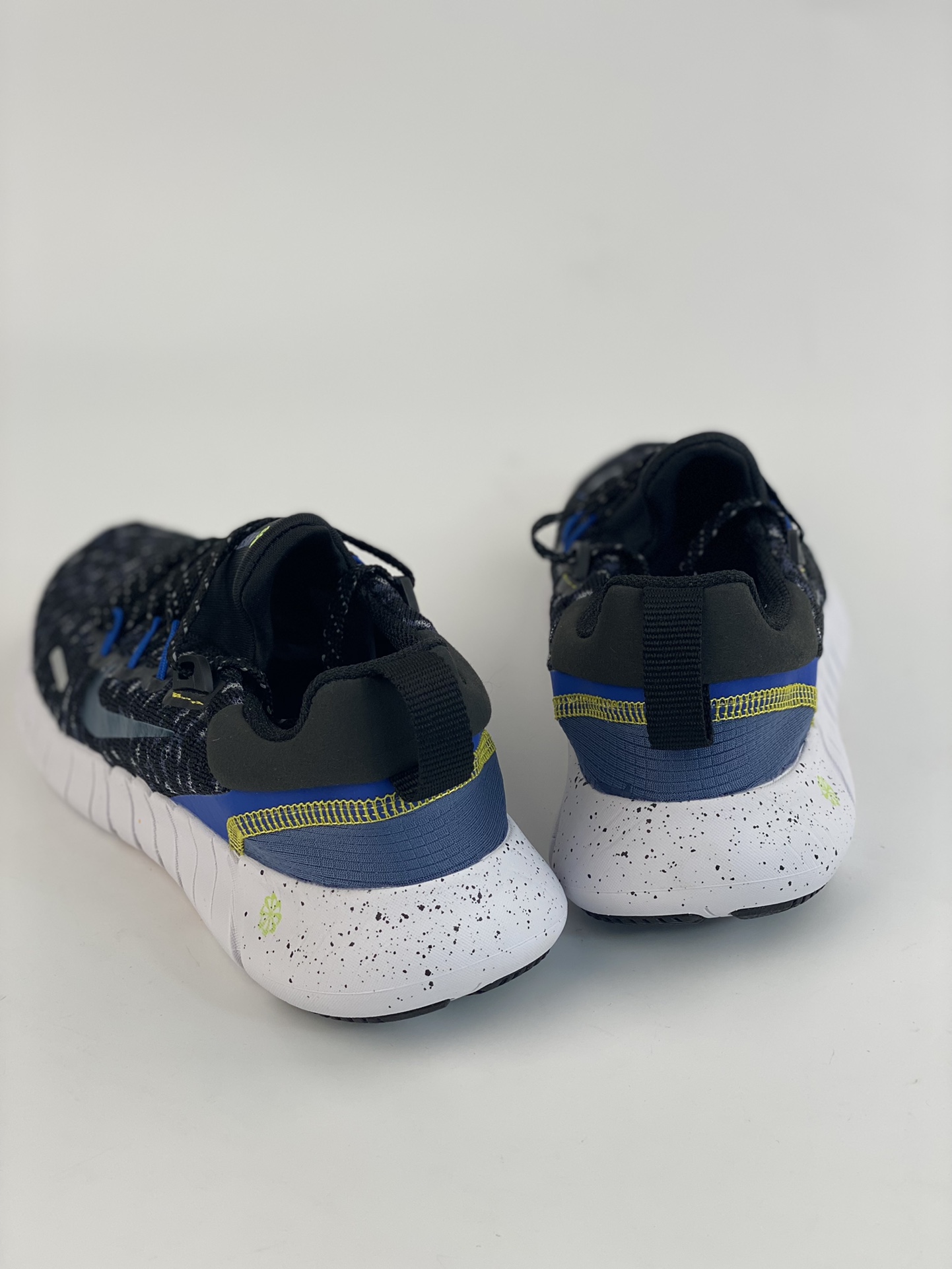 140 Nike Free RN 5.0 Next Nature 赤足跑步鞋  CZ1884-402