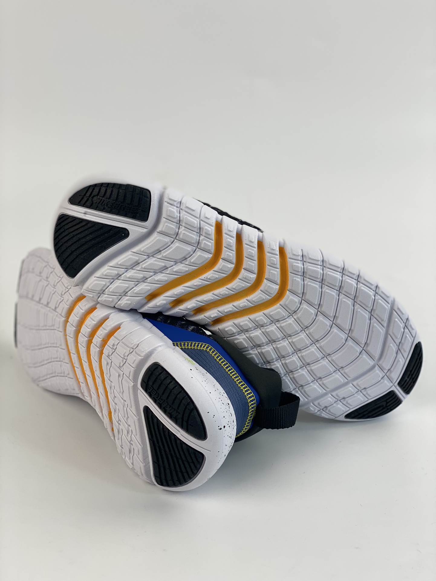 140 Nike Free RN 5.0 Next Nature 赤足跑步鞋  CZ1884-402