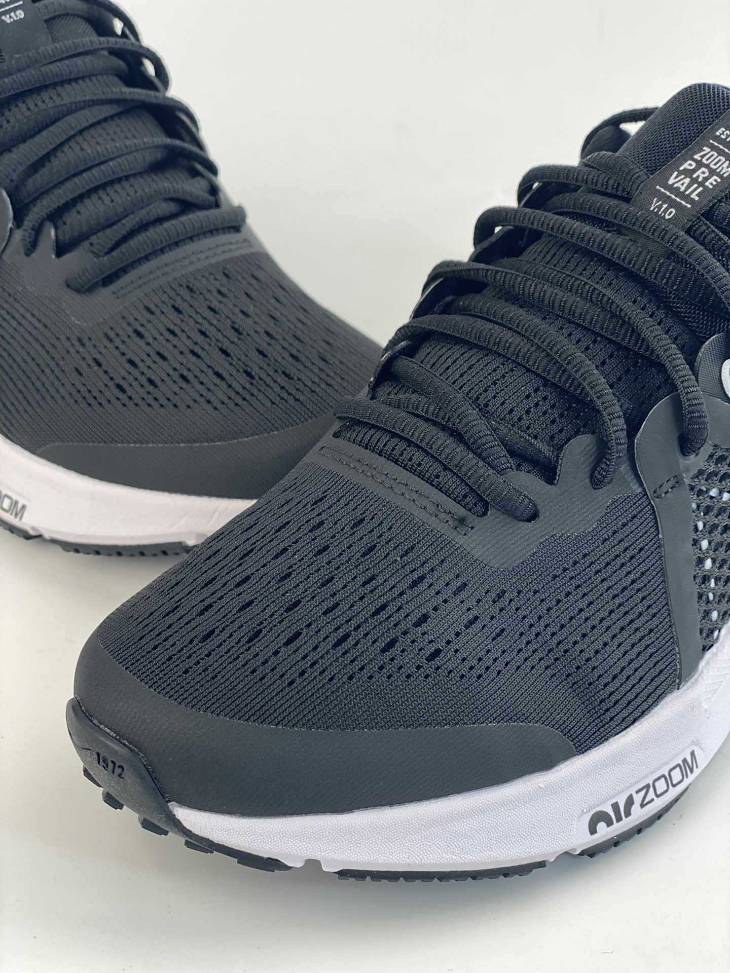 180 Nike Zoom Prevail 网面透气跑鞋 DA1102-001