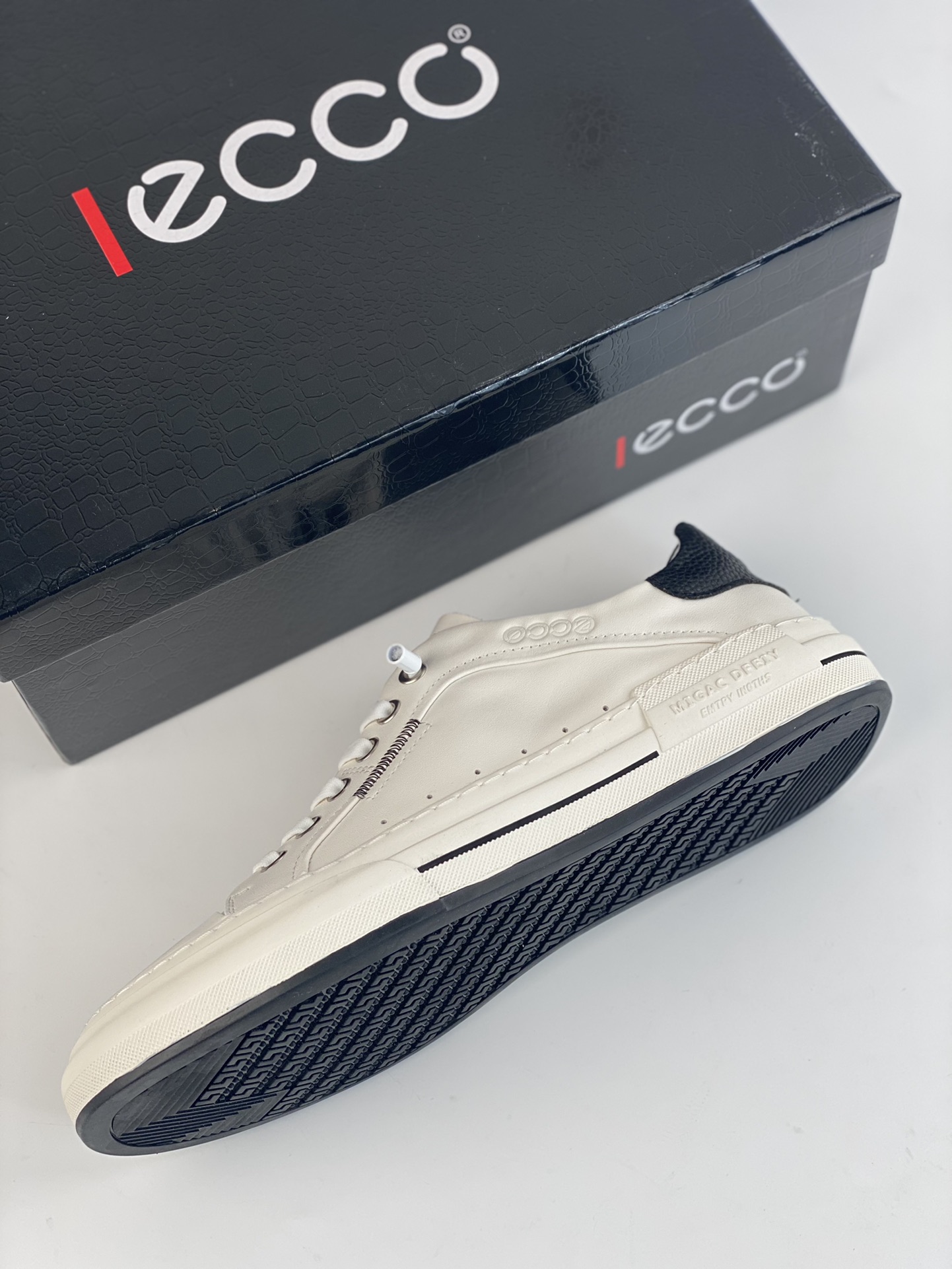 ECCO/ECCO sports running shoes/casual shoes quality steel stamped logo exclusive official website customization