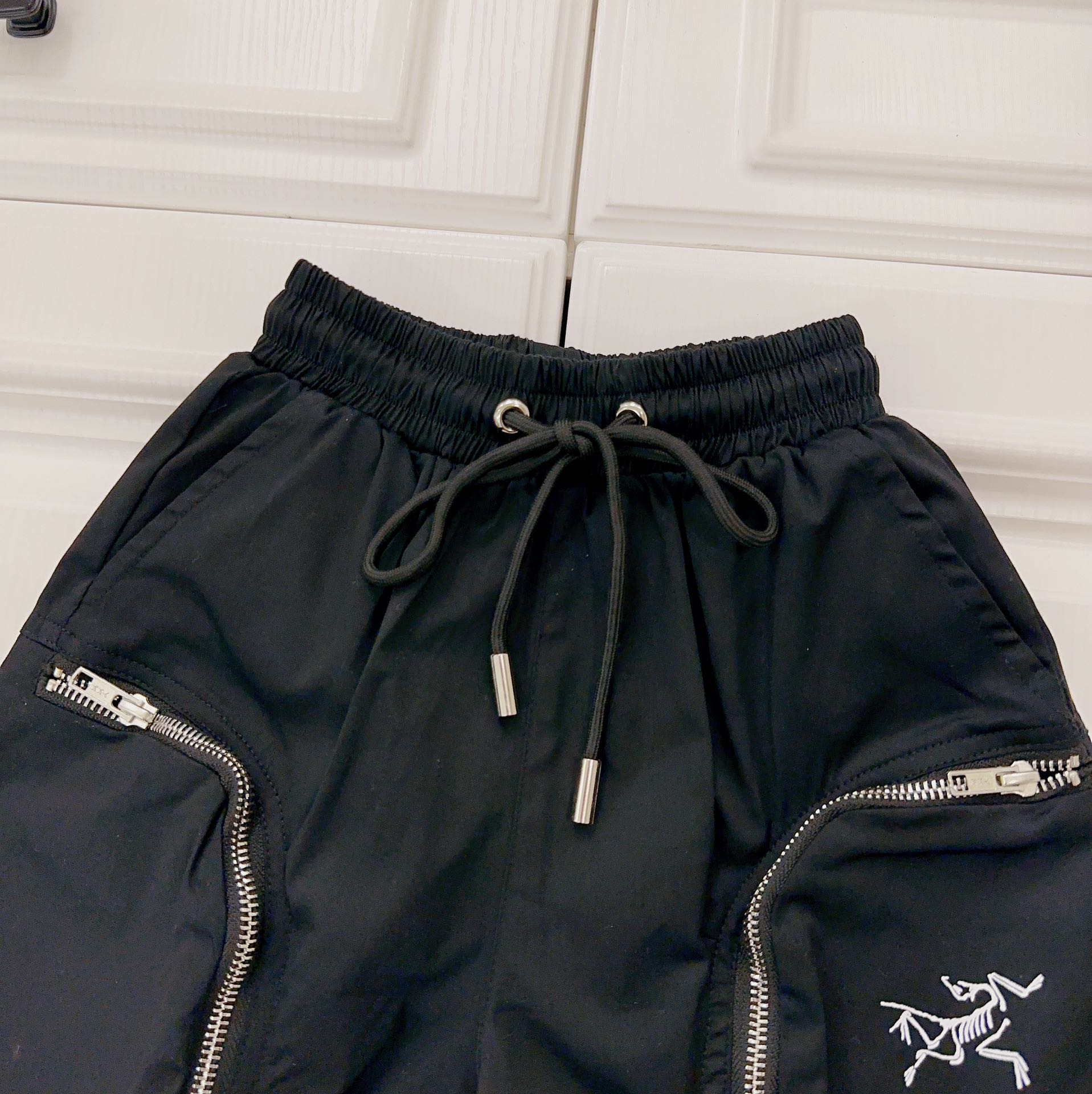 “Arcteryx Custom Cotton Shorts: Stylish, Comfortable, Temperature-Controlled, Symmetrical Design, Code 100-160” - 图片 8