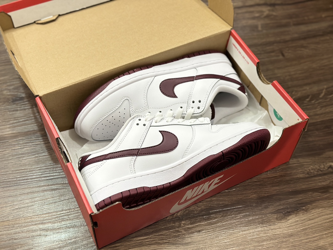 260 NIKE SB Dunk Low 低帮休闲运动鞋 DV0831-102