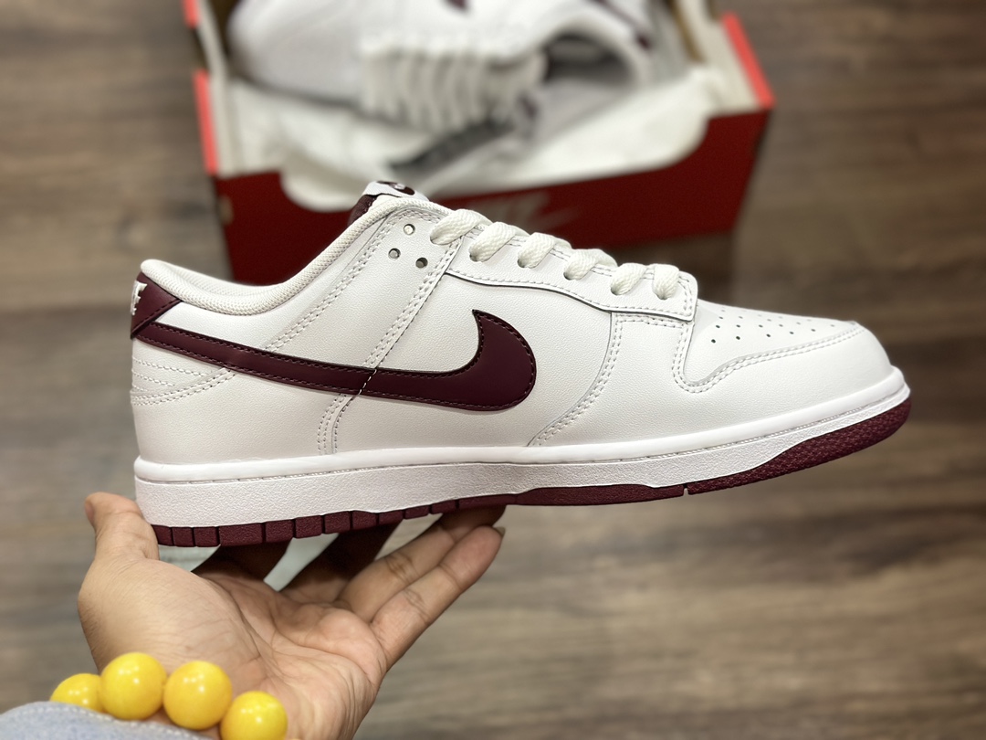 260 NIKE SB Dunk Low 低帮休闲运动鞋 DV0831-102