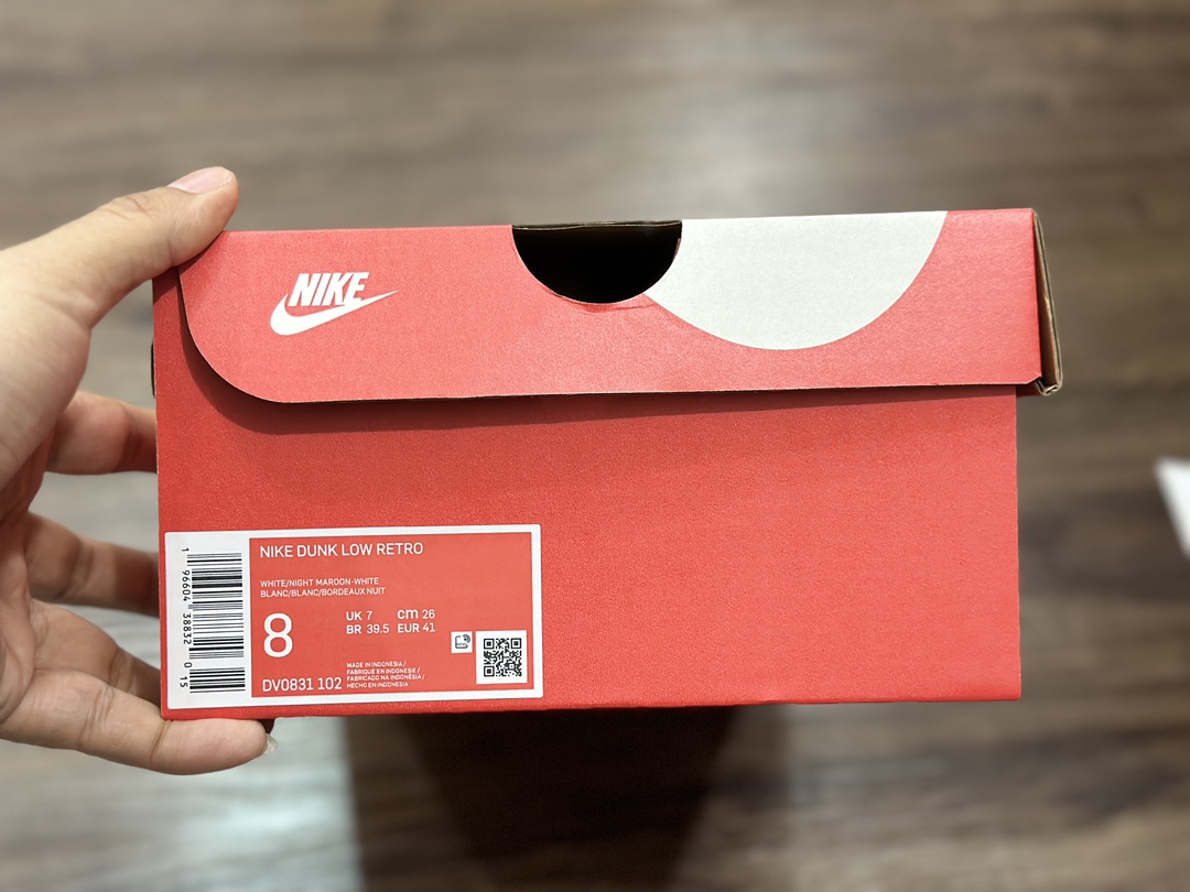 260 NIKE SB Dunk Low 低帮休闲运动鞋 DV0831-102