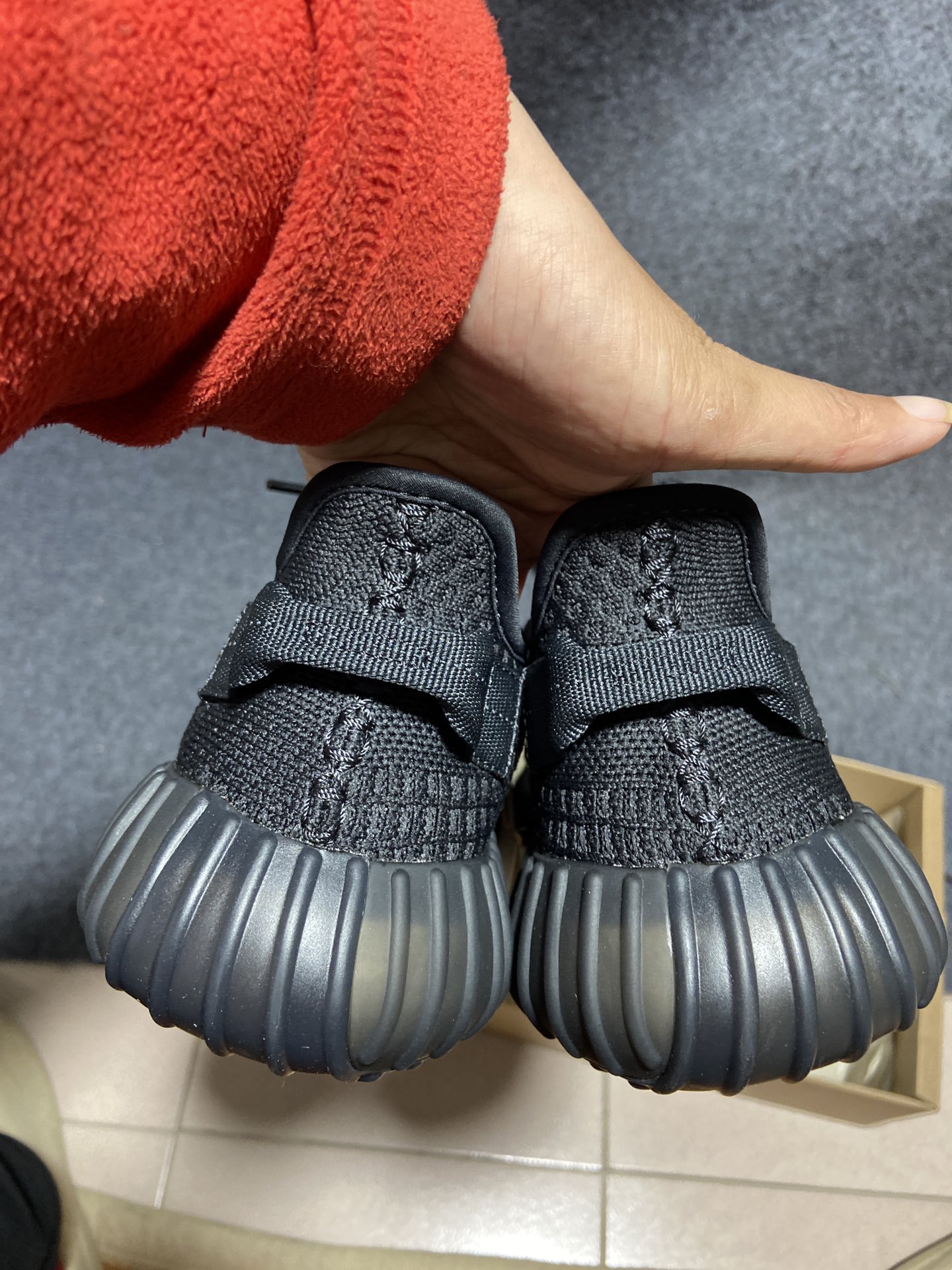 Yezzy350黑色玛瑙尺码36-4