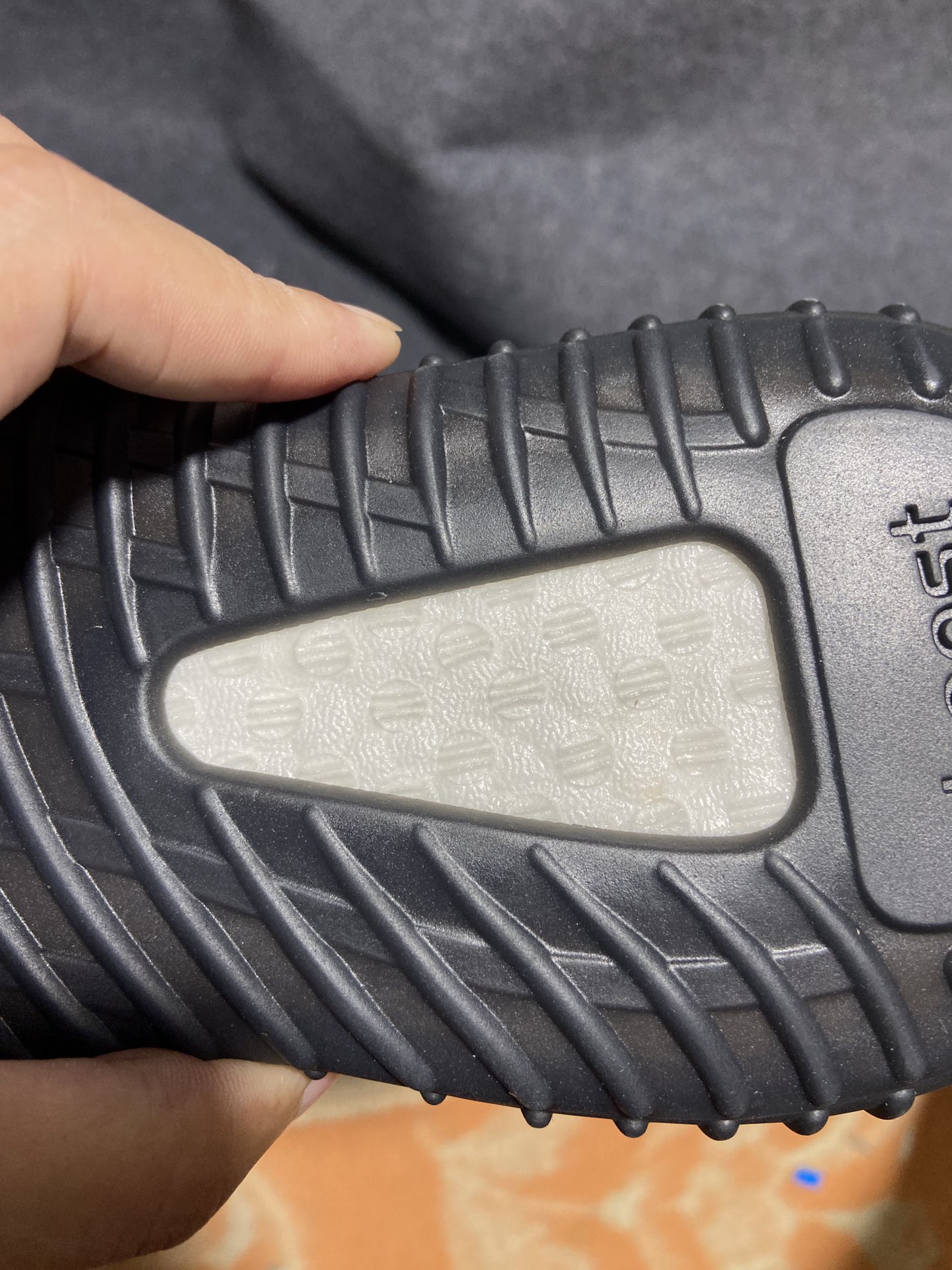 Yezzy350黑色玛瑙尺码36-4